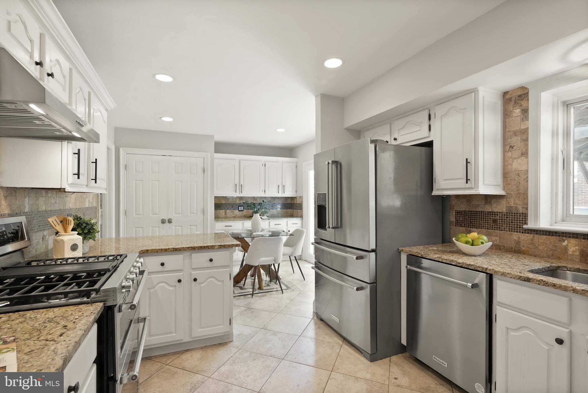 STRATFORD LANDING - Residential