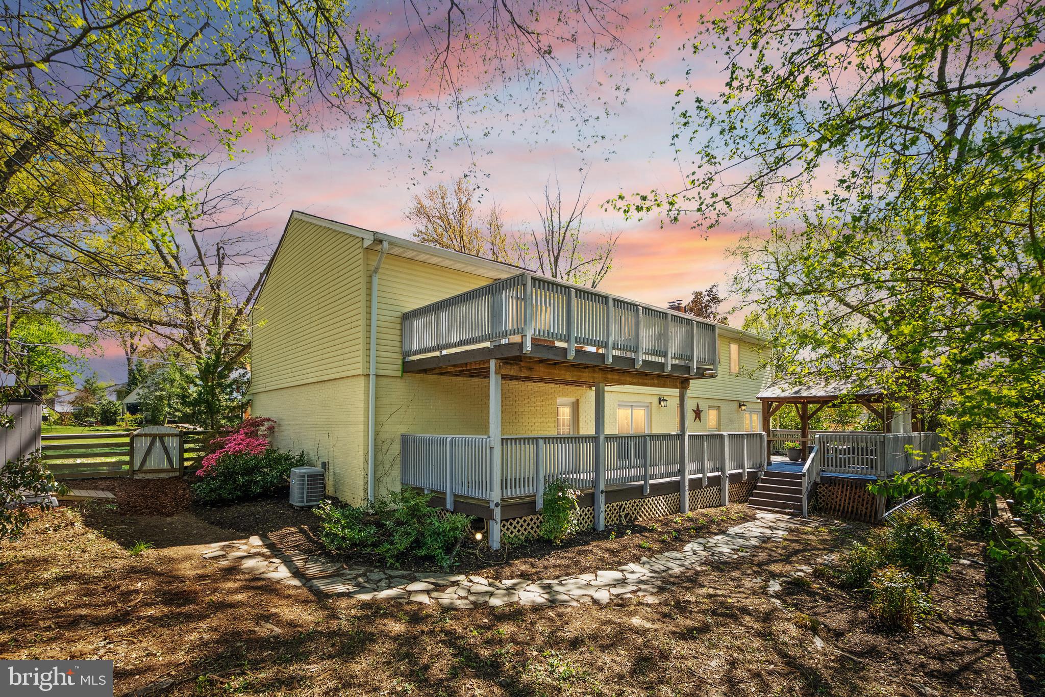 STRATFORD LANDING - Residential