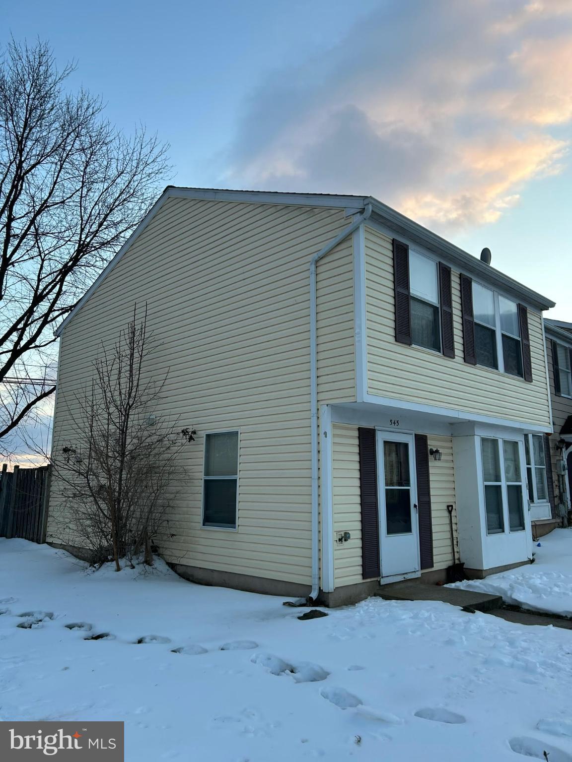 HILLCREST ORCHARDS - Residential