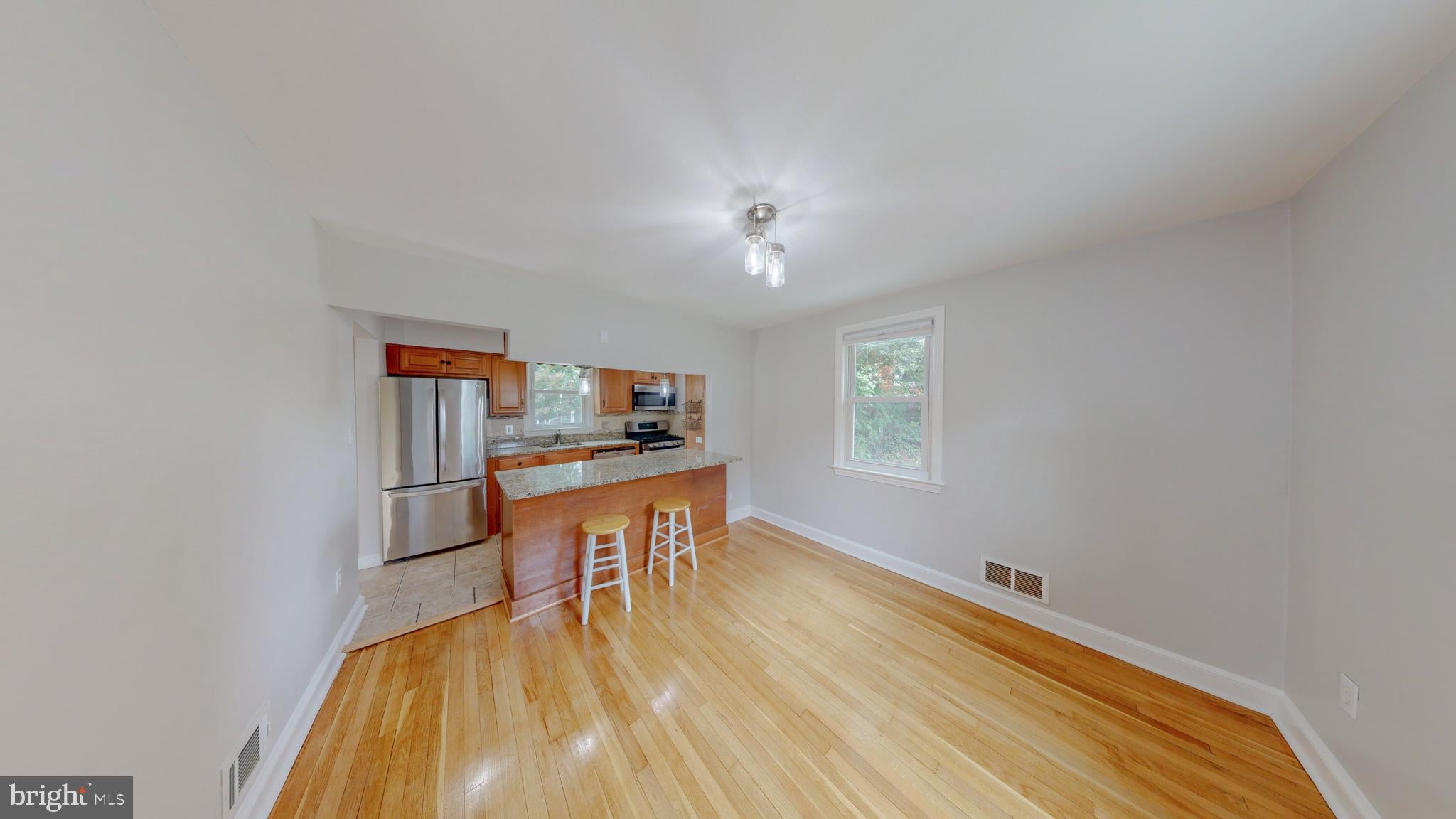 2410 DEXTER AVENUE