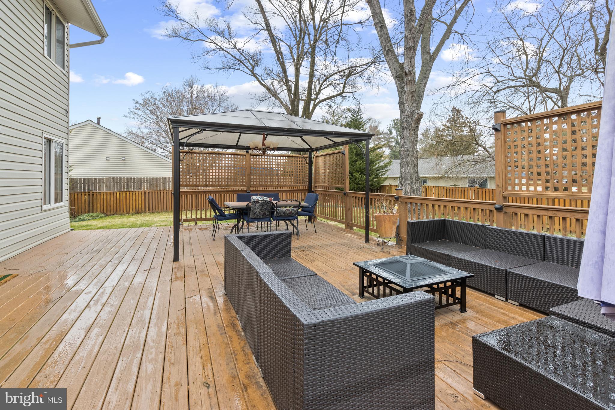 POINTER RIDGE - Residential