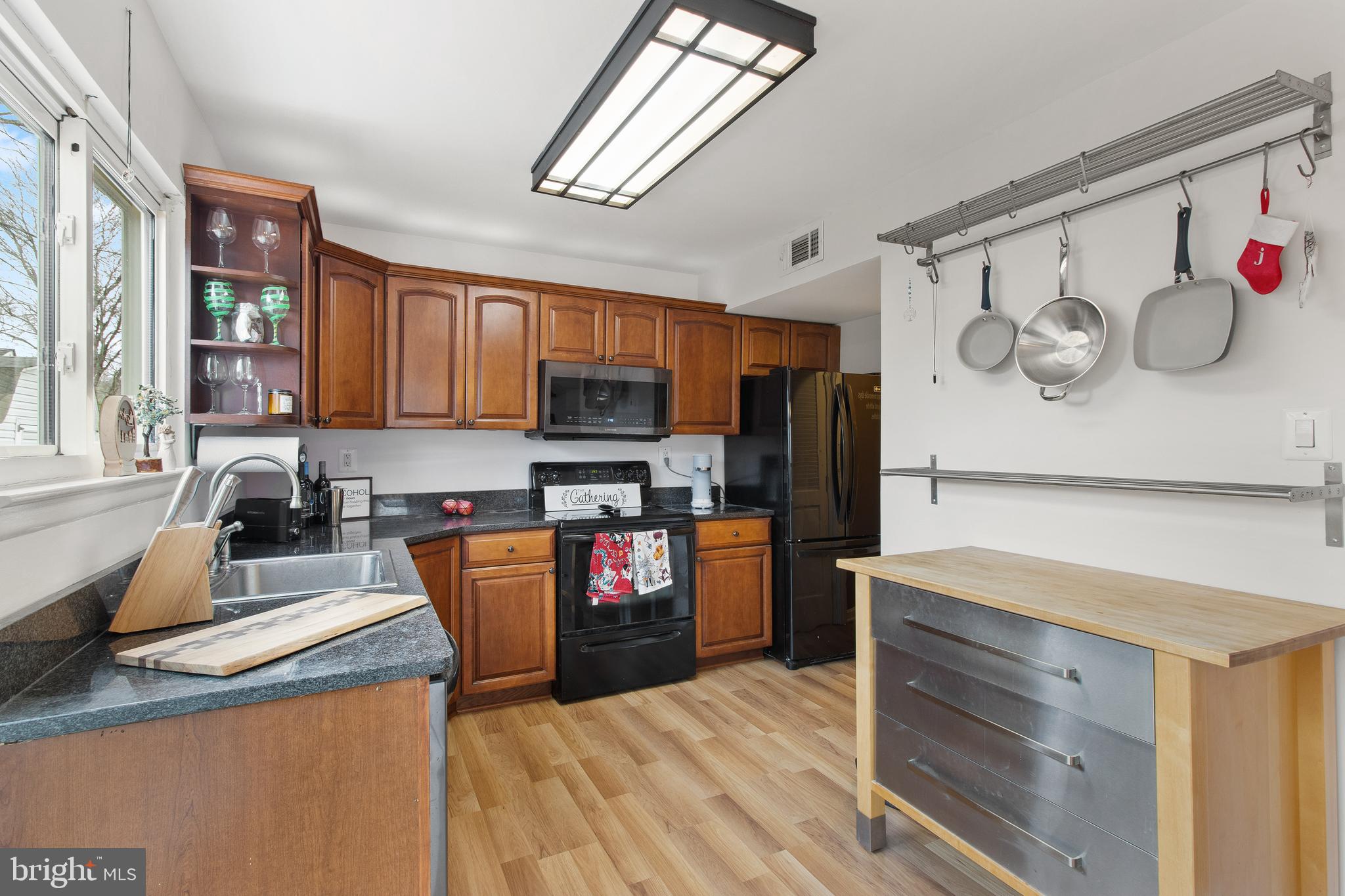 POINTER RIDGE - Residential