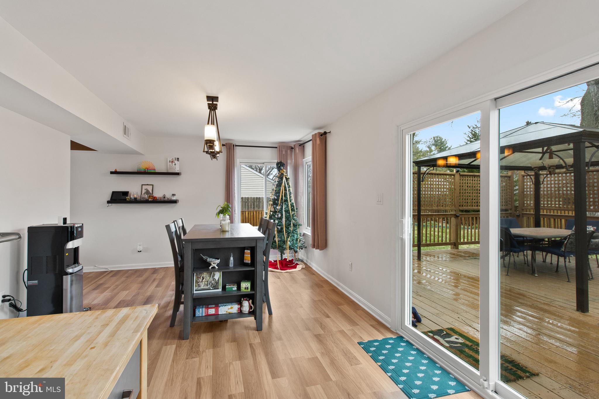 POINTER RIDGE - Residential