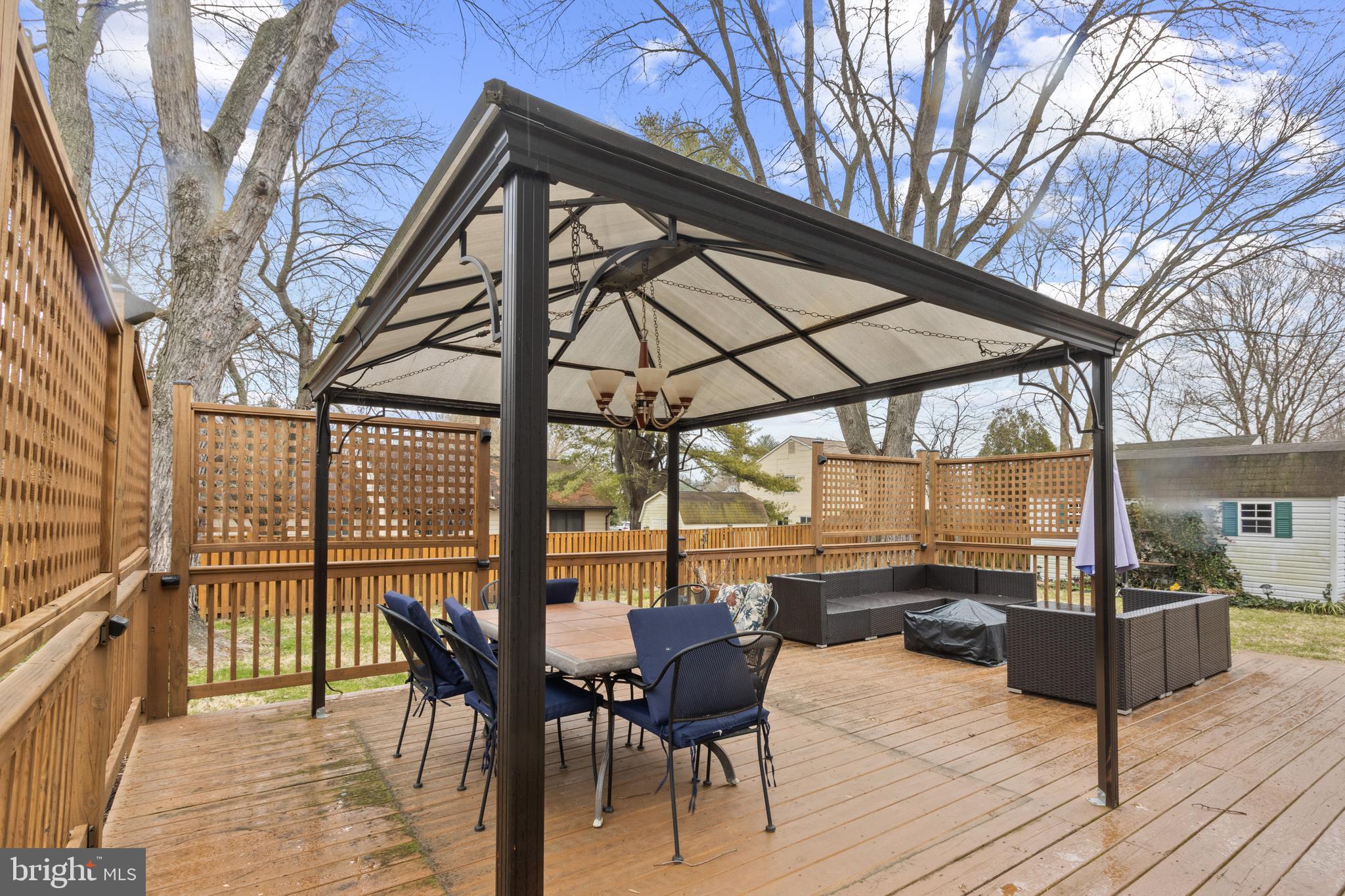 POINTER RIDGE - Residential