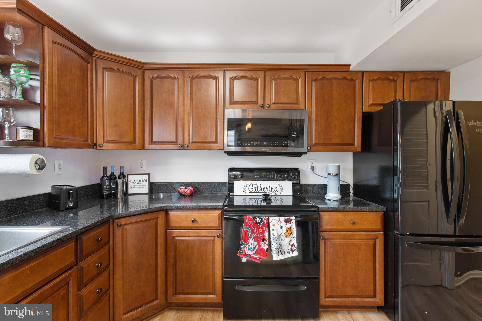 POINTER RIDGE - Residential