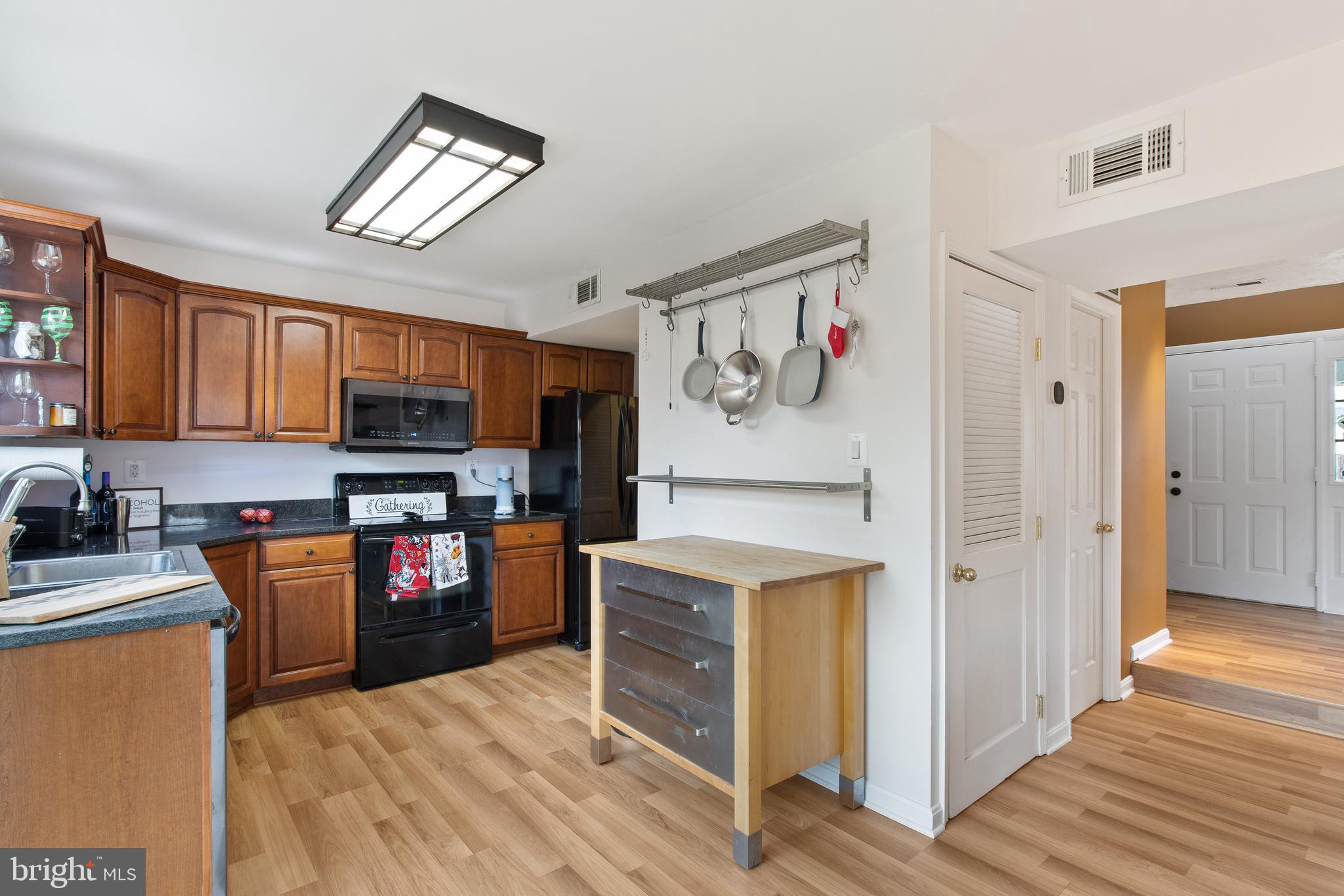 POINTER RIDGE - Residential