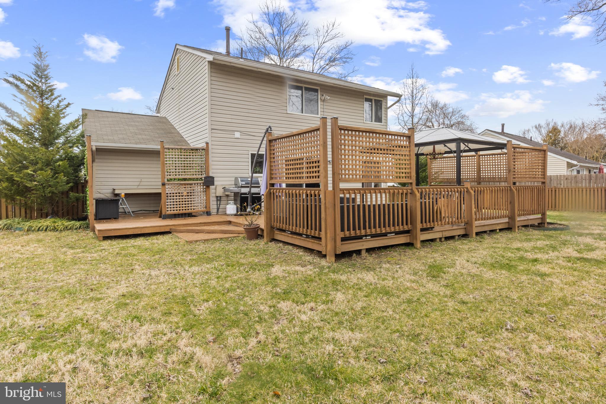 POINTER RIDGE - Residential