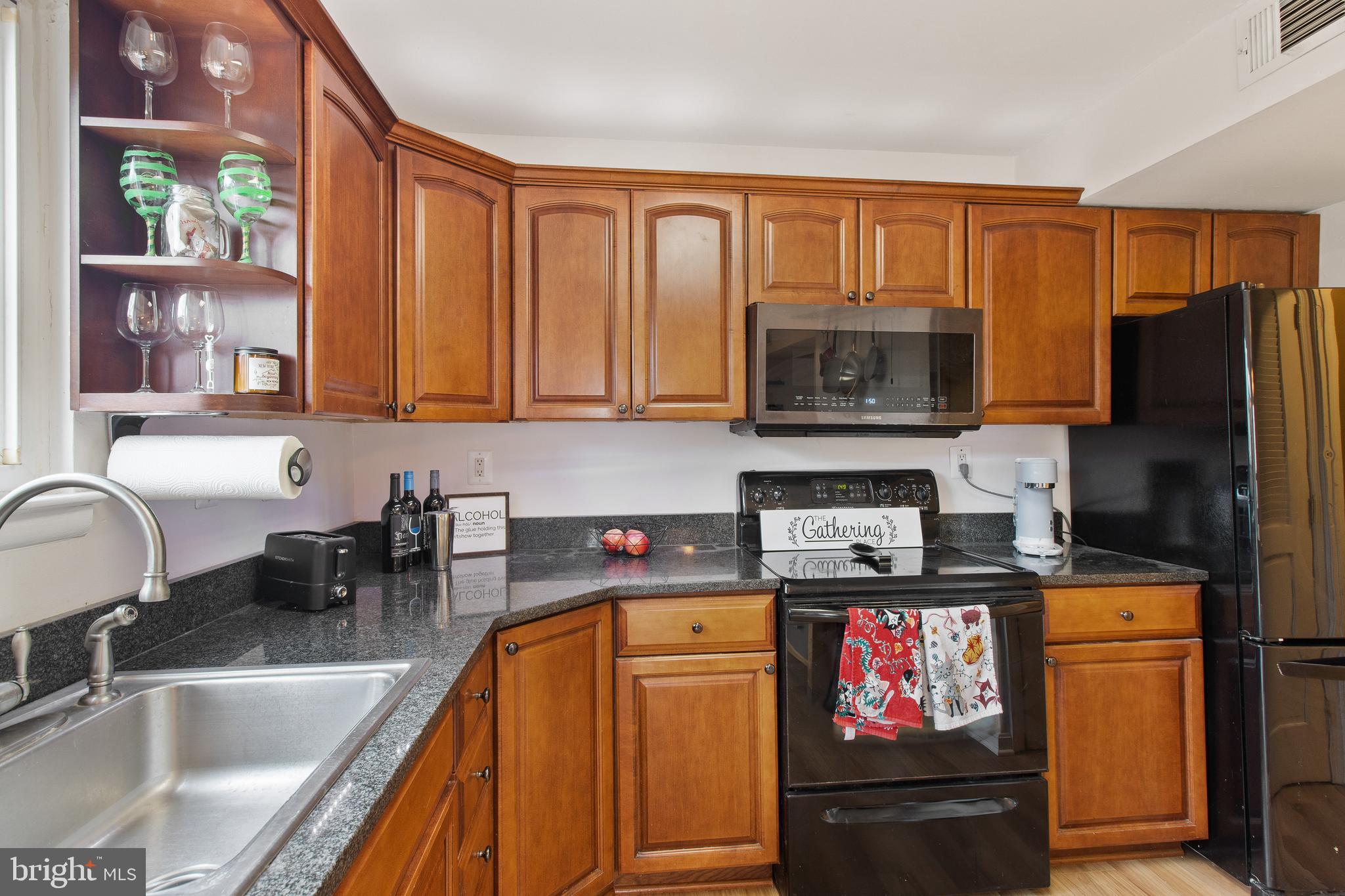 POINTER RIDGE - Residential