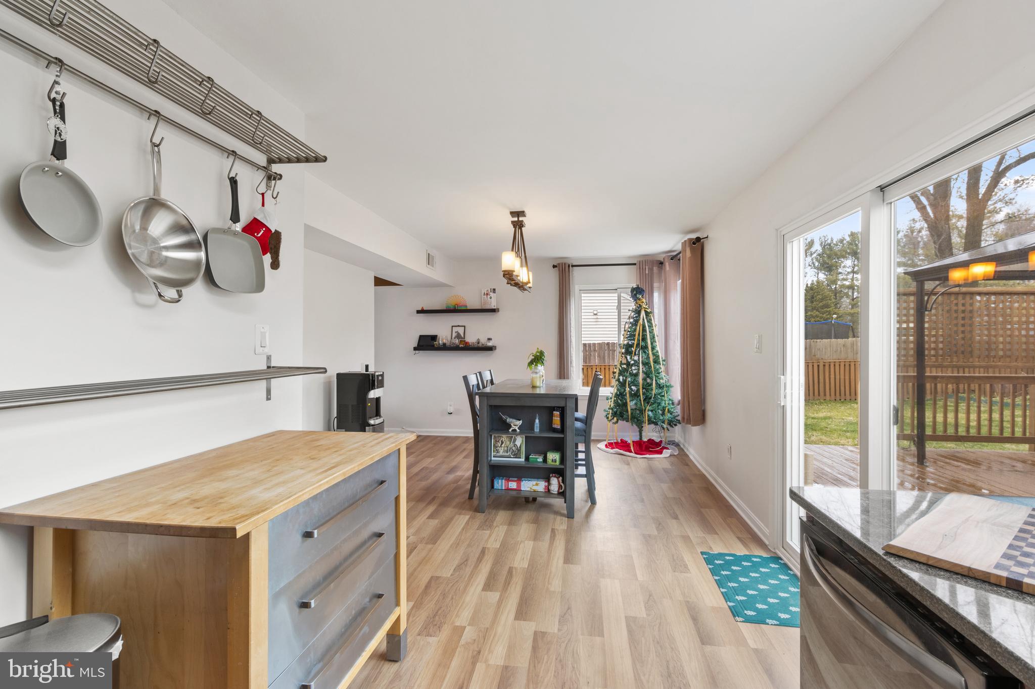 POINTER RIDGE - Residential