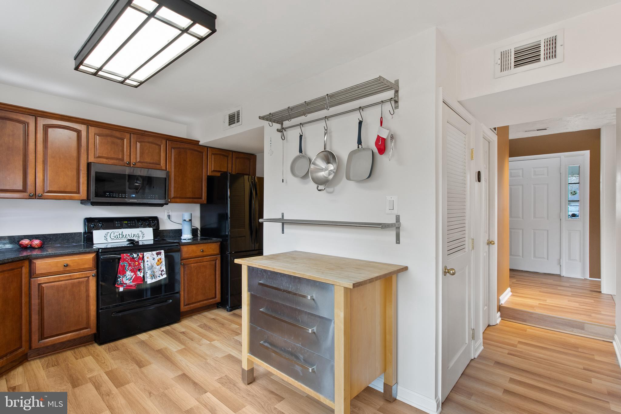 POINTER RIDGE - Residential