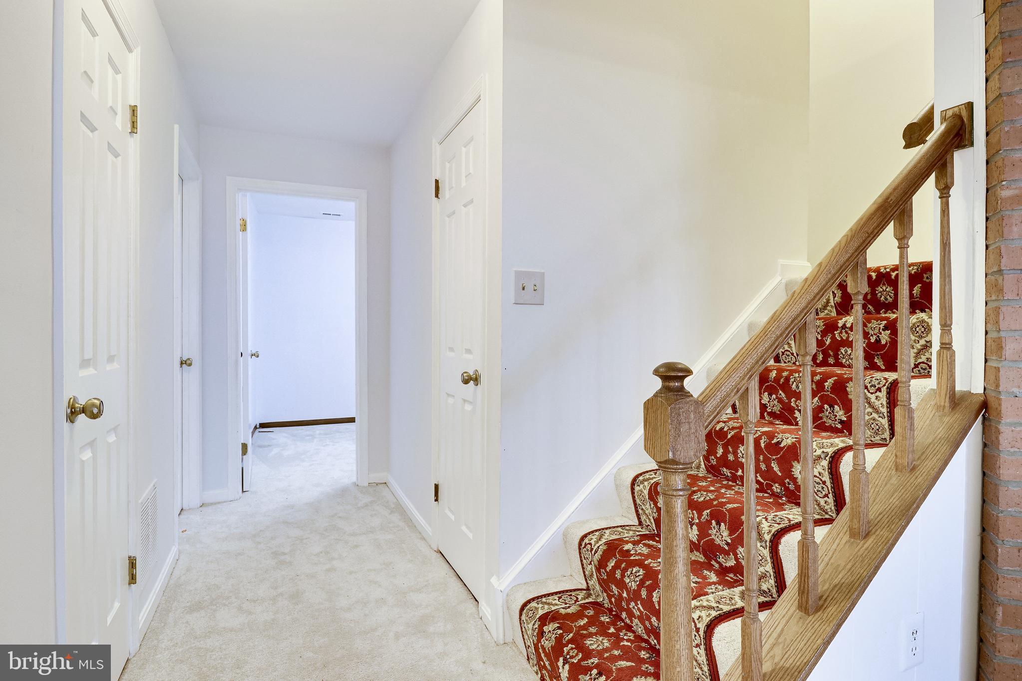 RUNNYMEADE - Residential