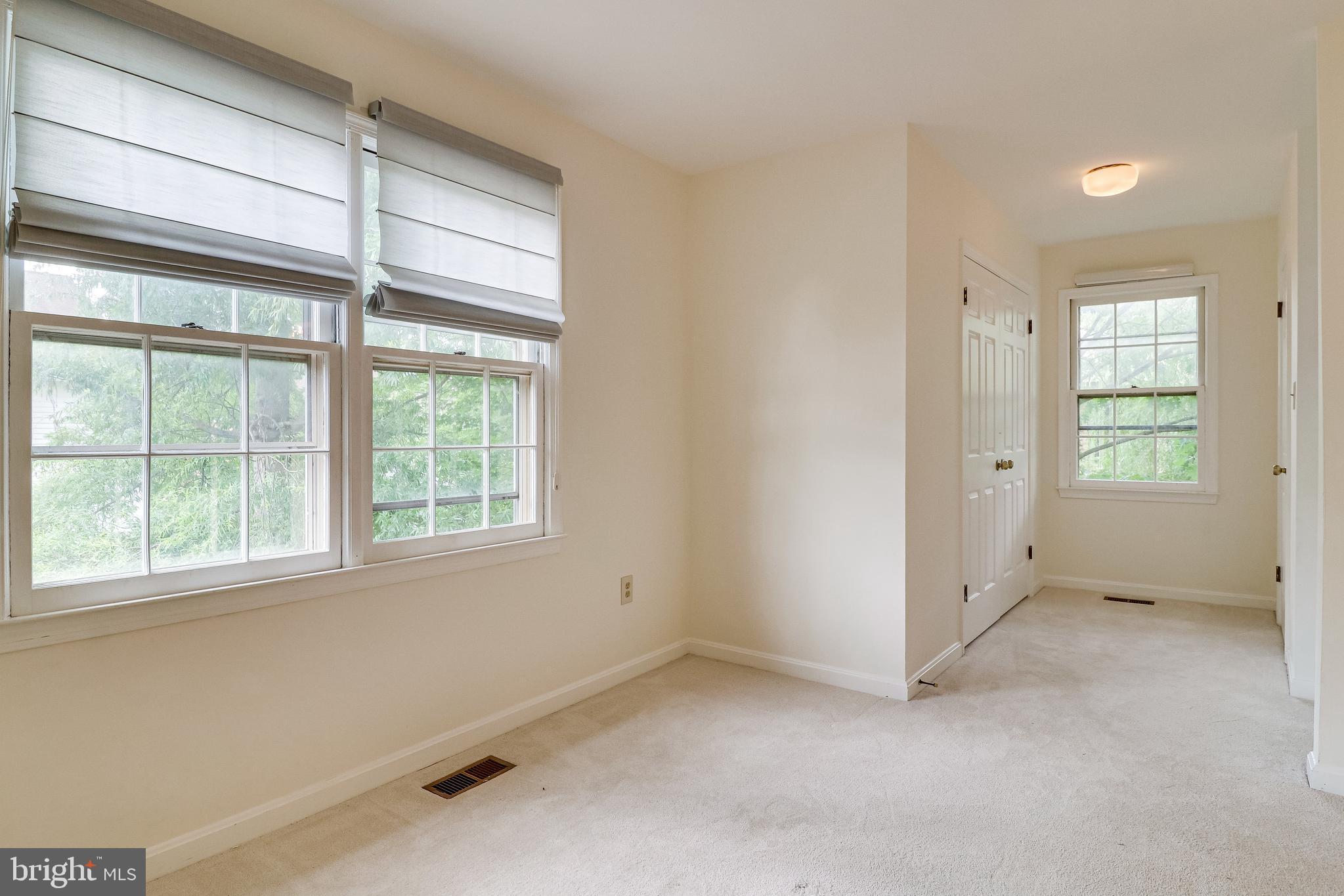 RUNNYMEADE - Residential