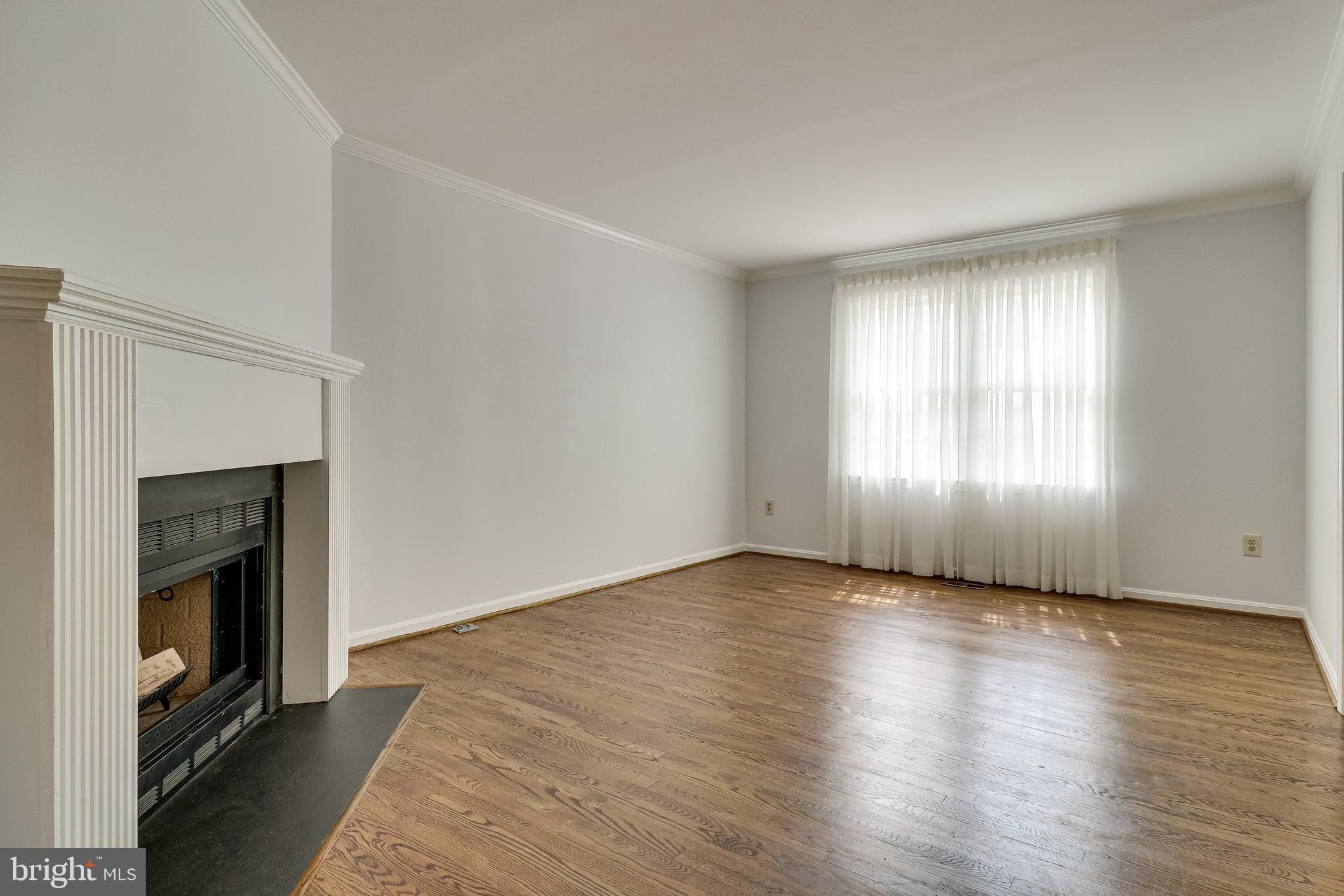 RUNNYMEADE - Residential