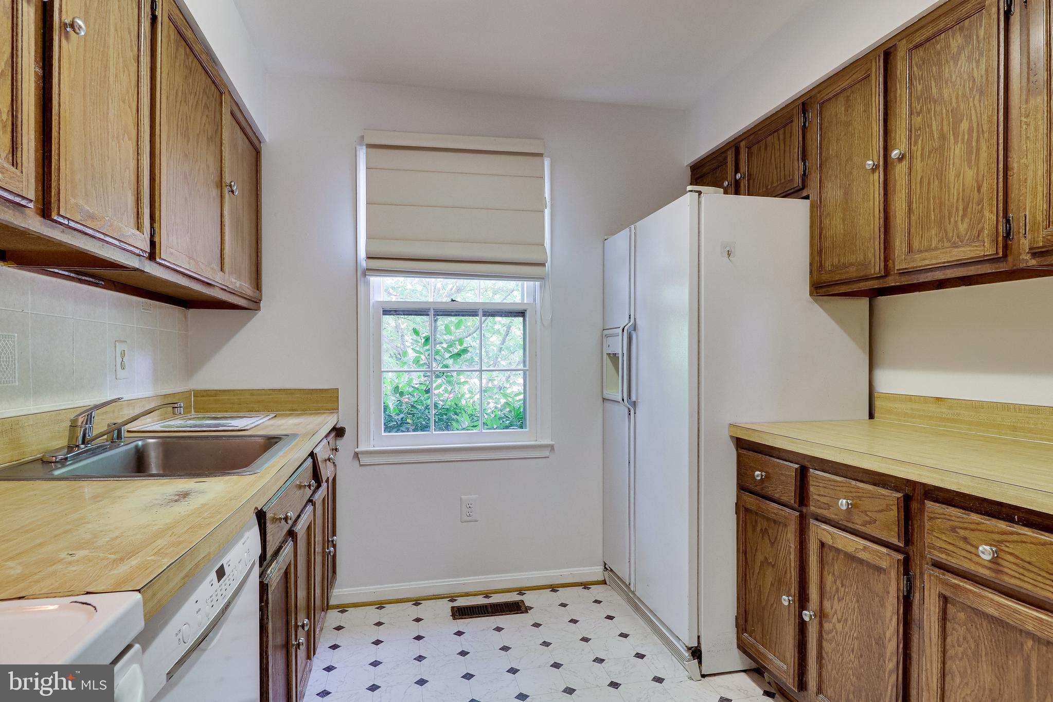 RUNNYMEADE - Residential