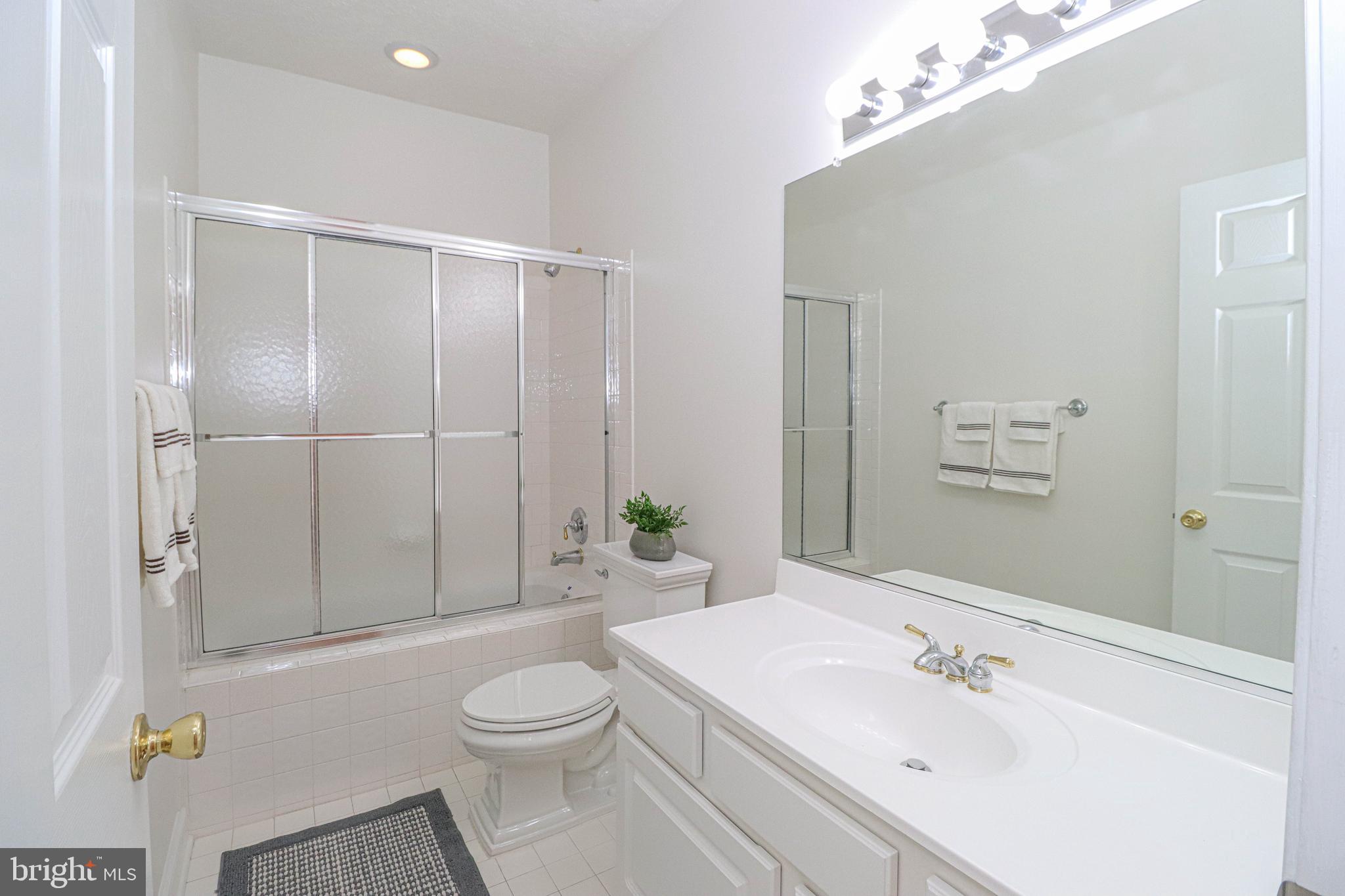 HOLMEHURST - Residential