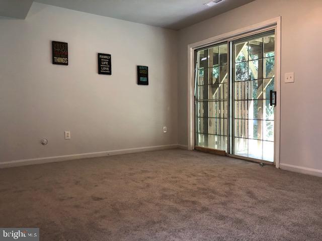 KINGS GRANT - Residential