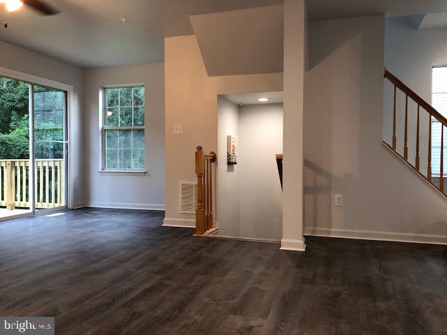 KINGS GRANT - Residential