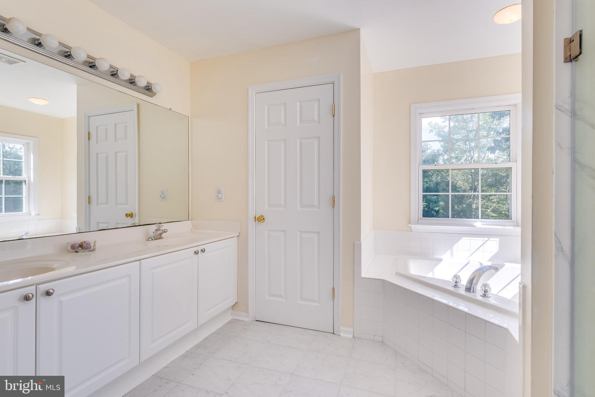 TOMAHAWK RUN - Residential