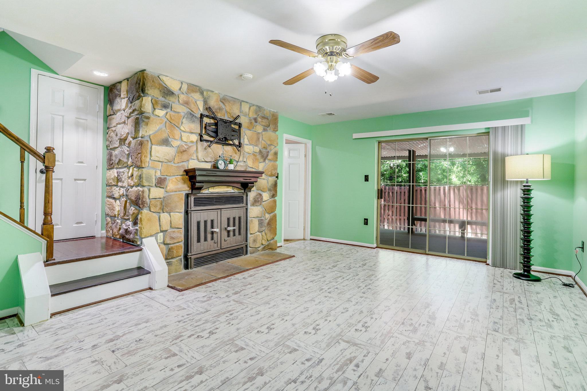 LITTLE RIVER MEWS - Residential Lease