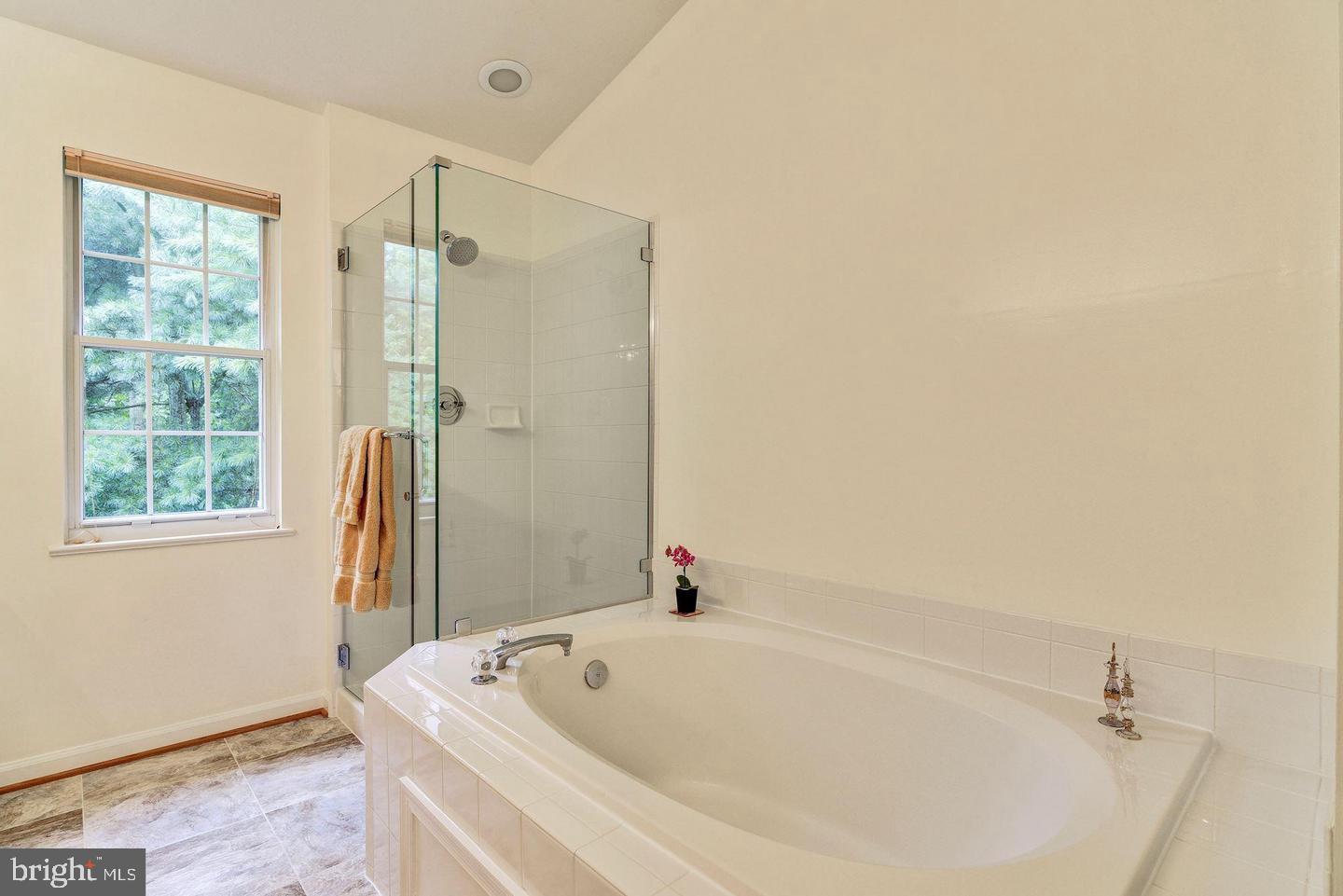 KINGSVIEW RIDGE - Residential