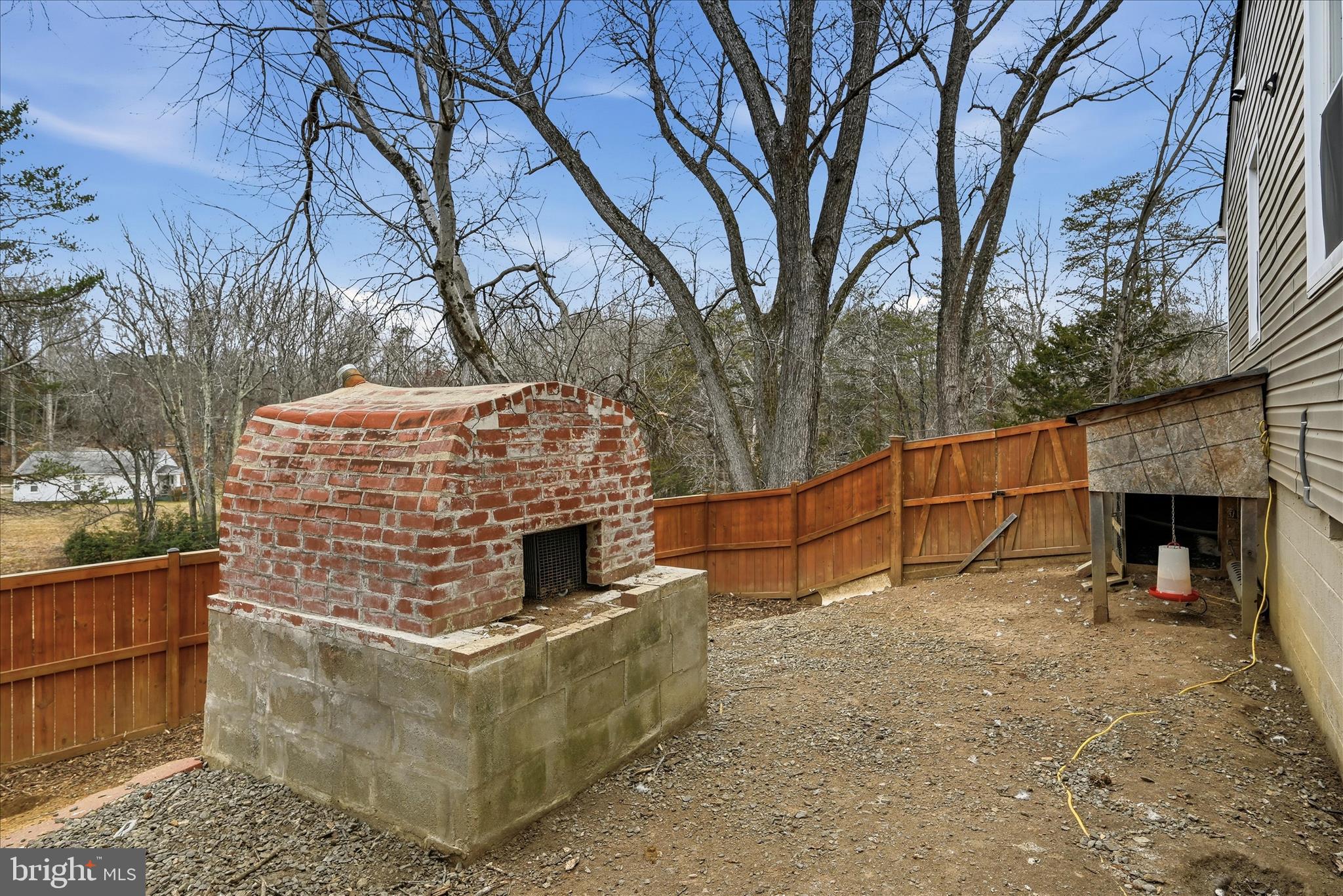 WESTBURY - Residential