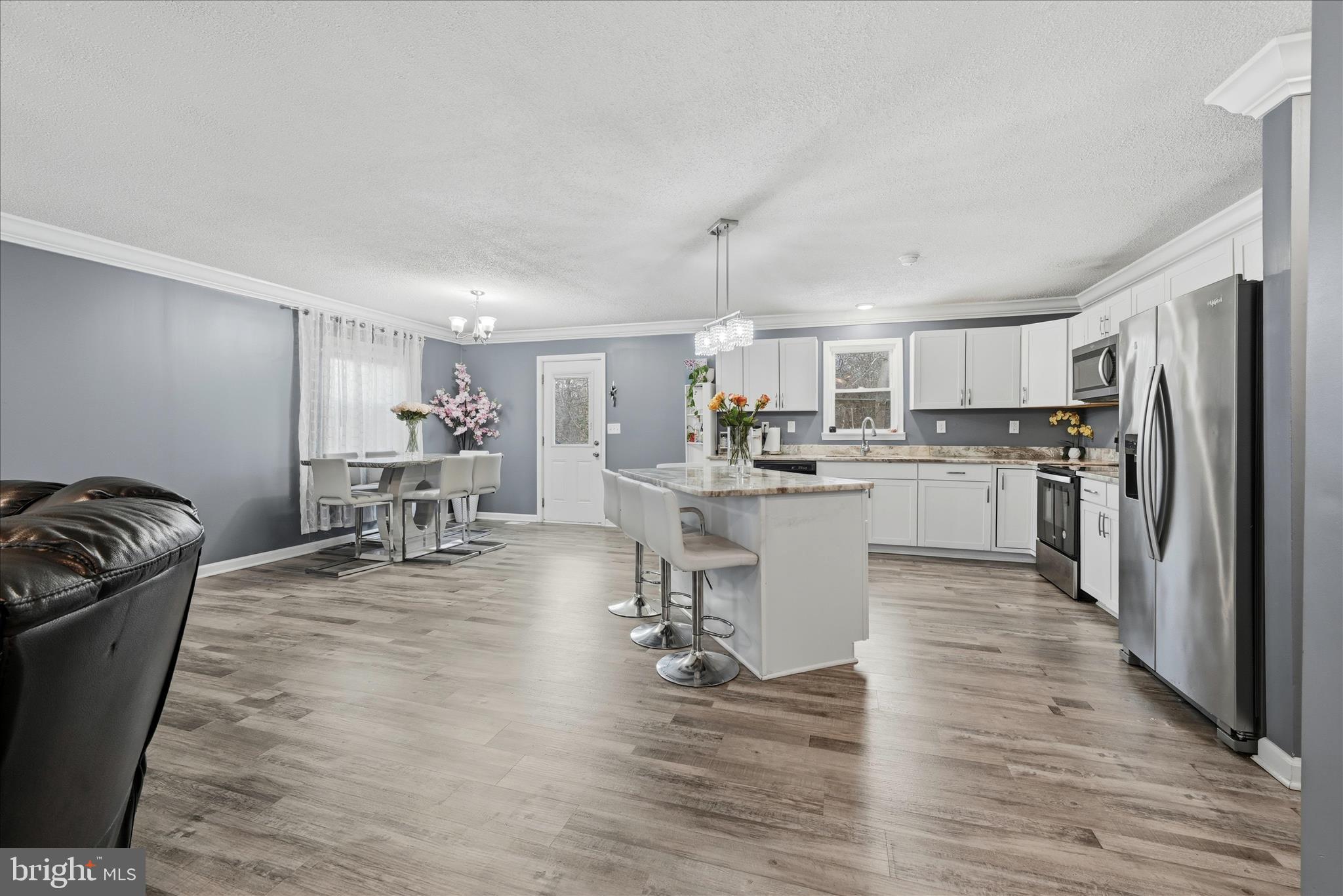 WESTBURY - Residential