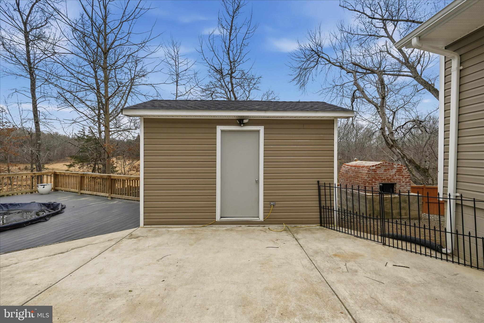 WESTBURY - Residential