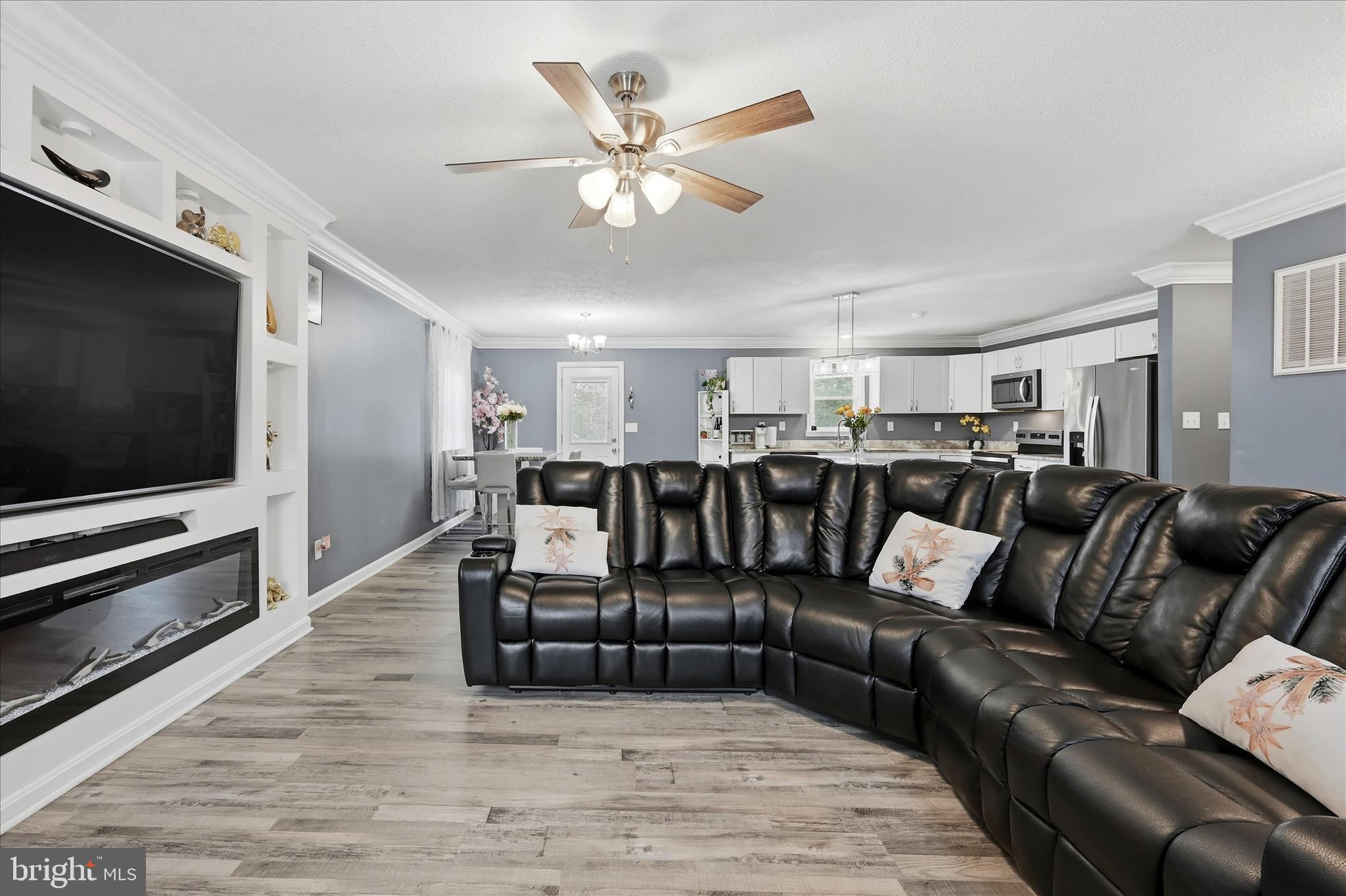 WESTBURY - Residential