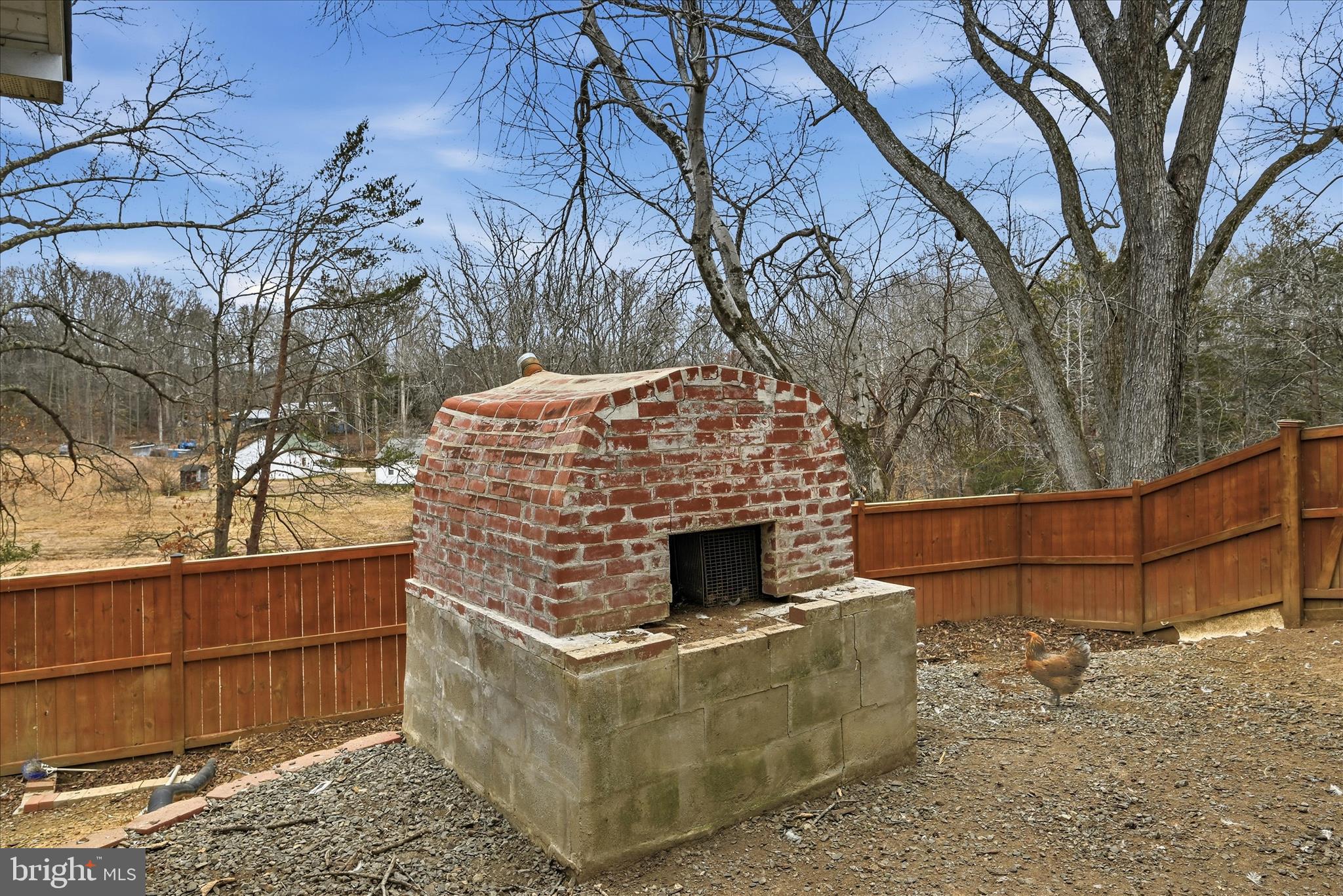 WESTBURY - Residential