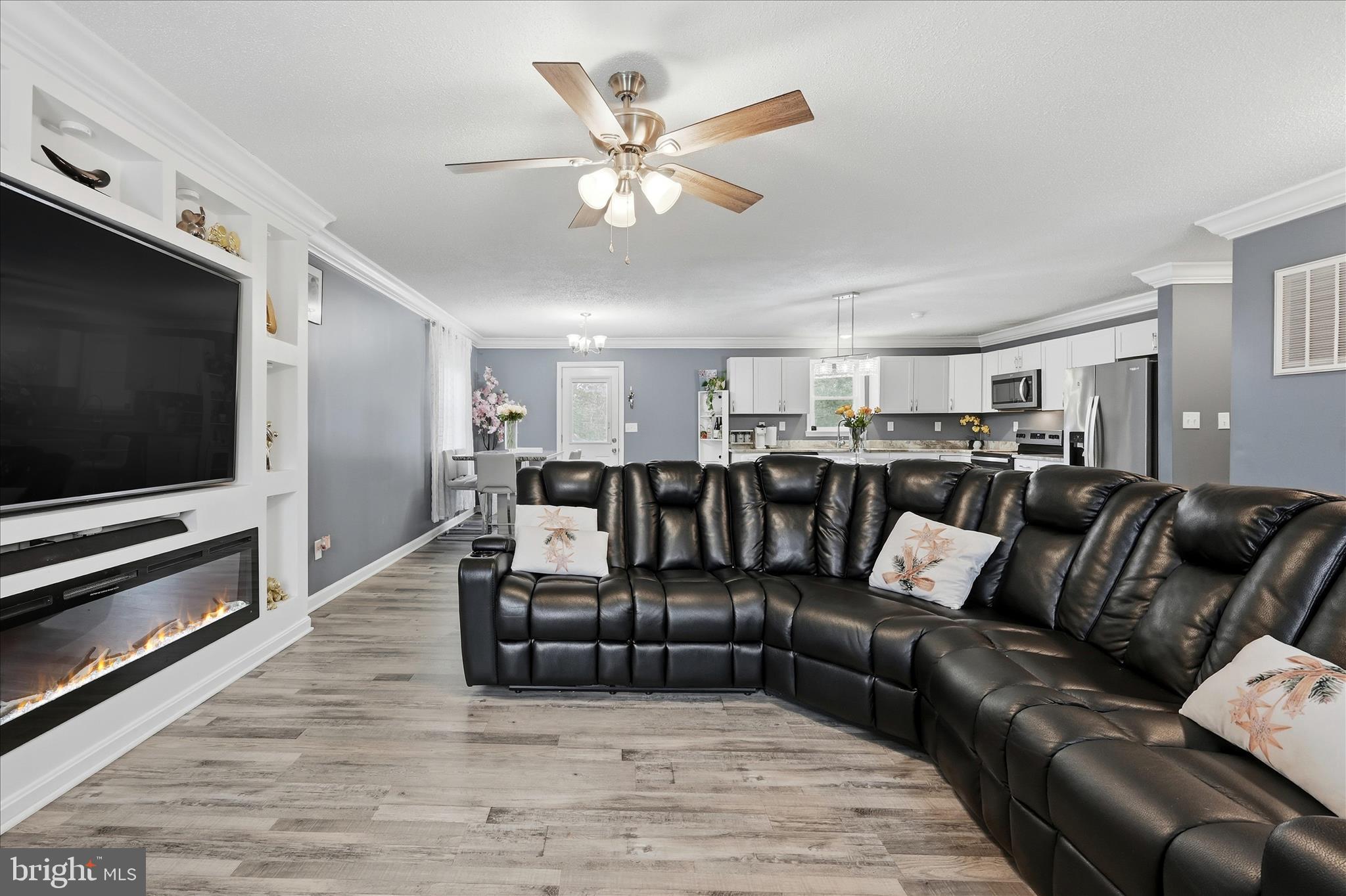 WESTBURY - Residential