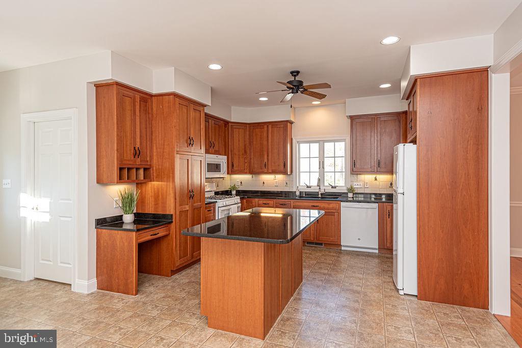 OCEAN PINES - COLONIAL VILLAGE - Residential