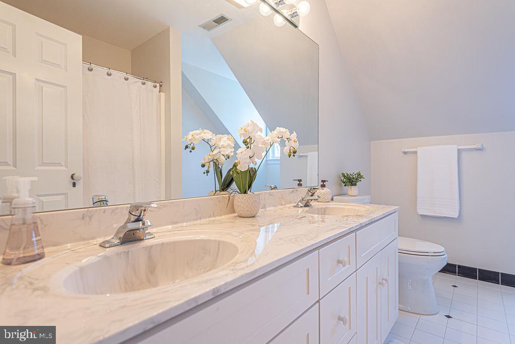 OCEAN PINES - COLONIAL VILLAGE - Residential