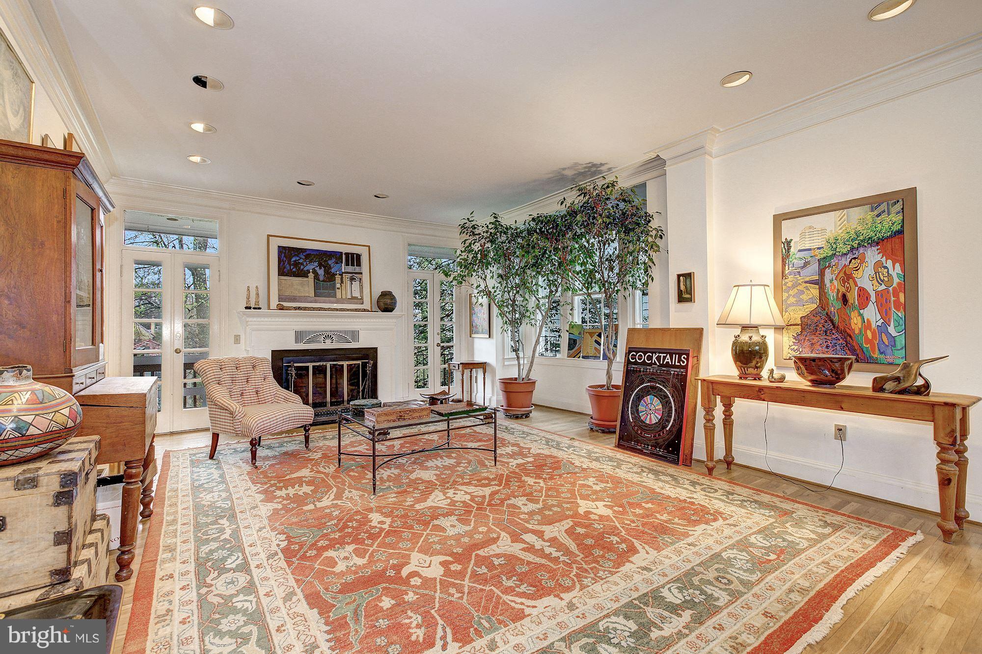 CLEVELAND PARK - Residential