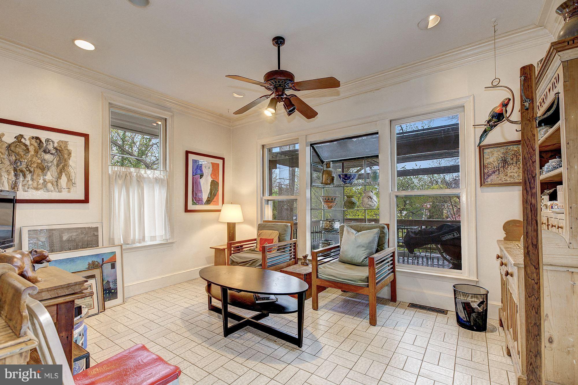 CLEVELAND PARK - Residential