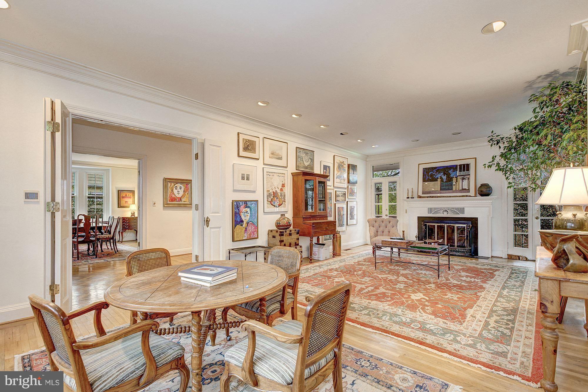 CLEVELAND PARK - Residential
