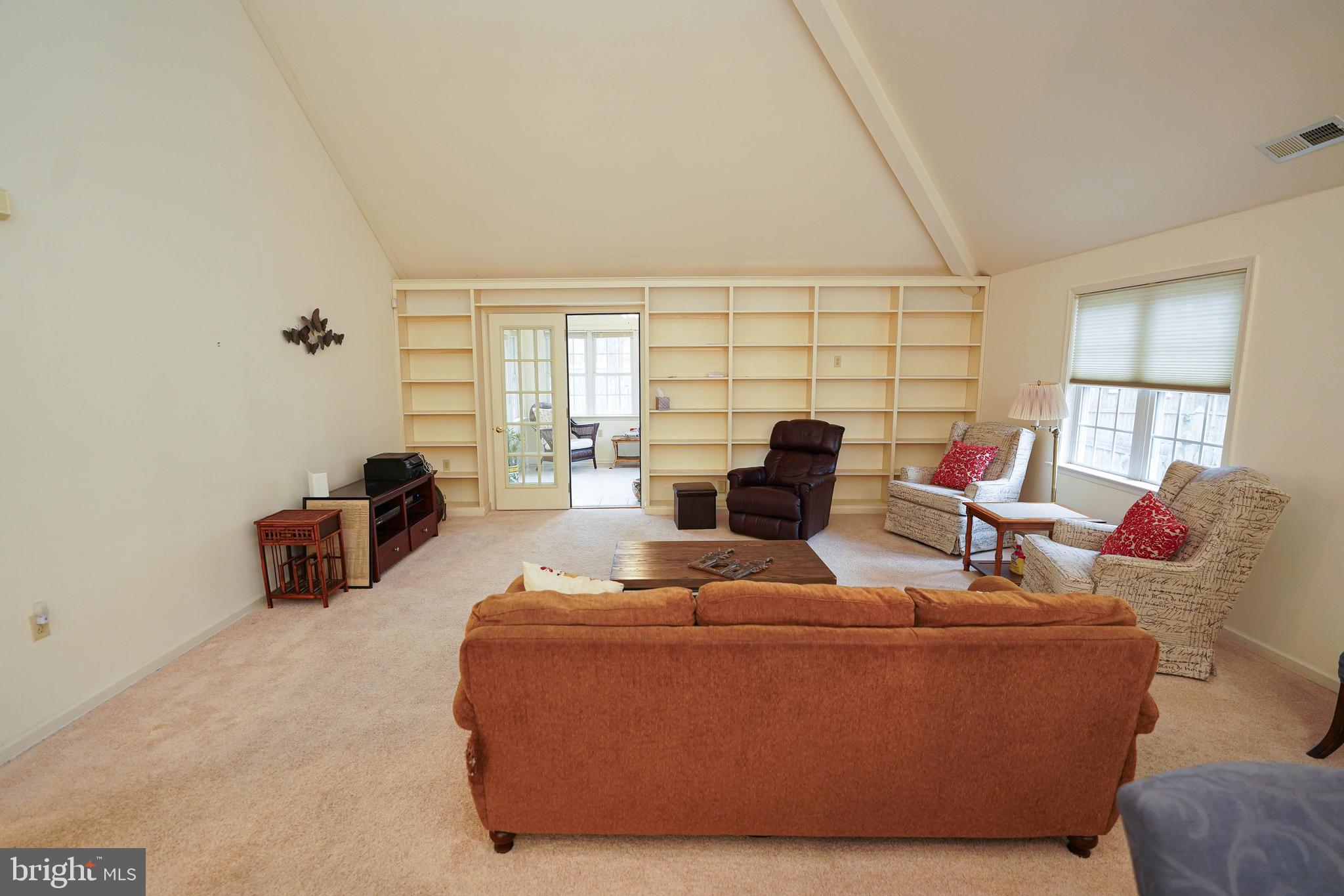 920 W SCHUMAKER MANOR DRIVE