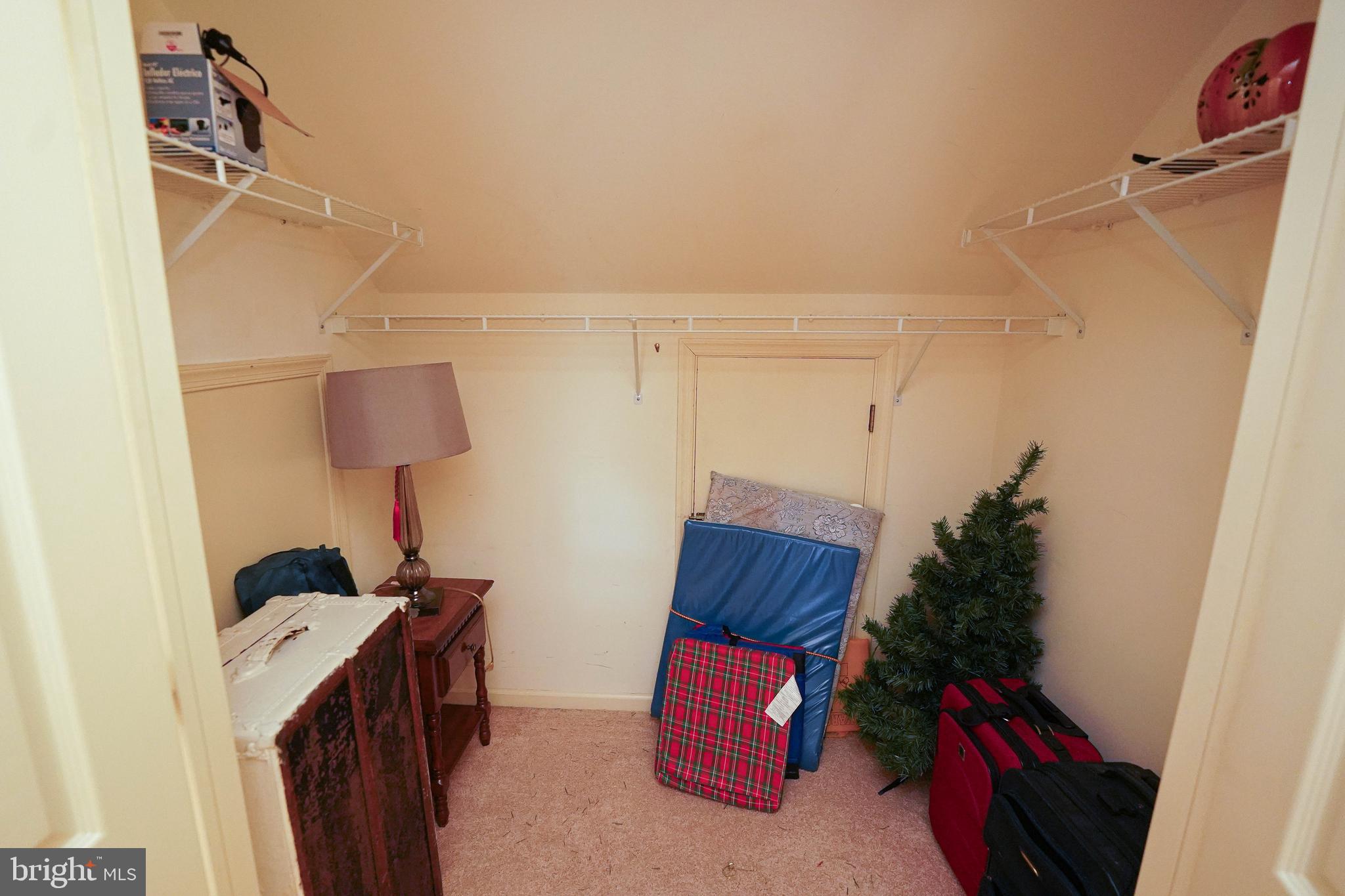 SCHUMAKER MANOR - Residential