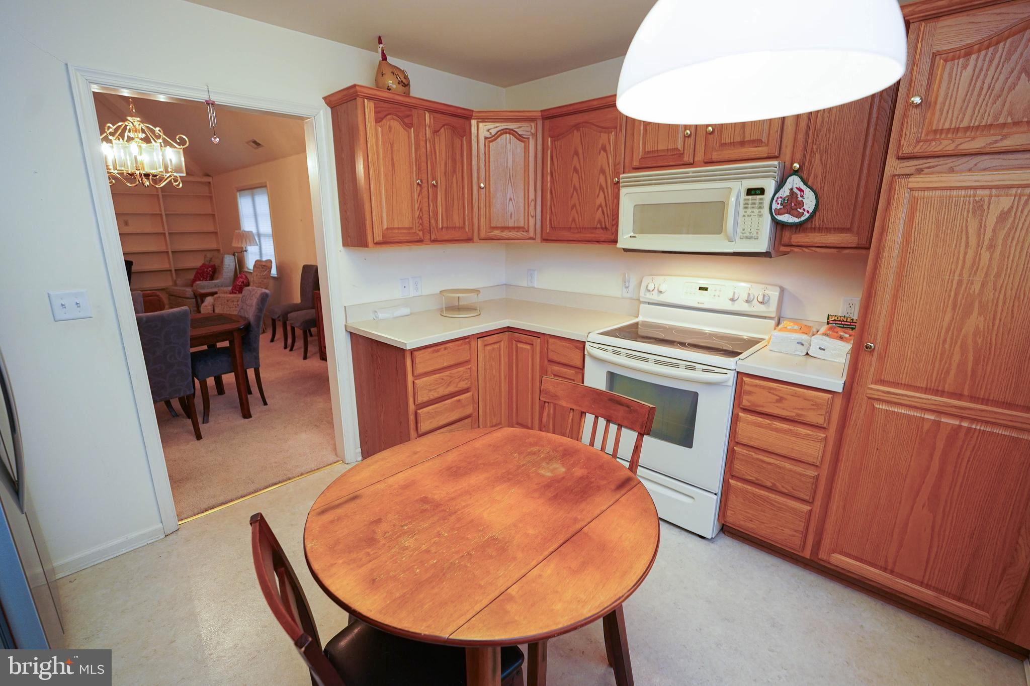 SCHUMAKER MANOR - Residential