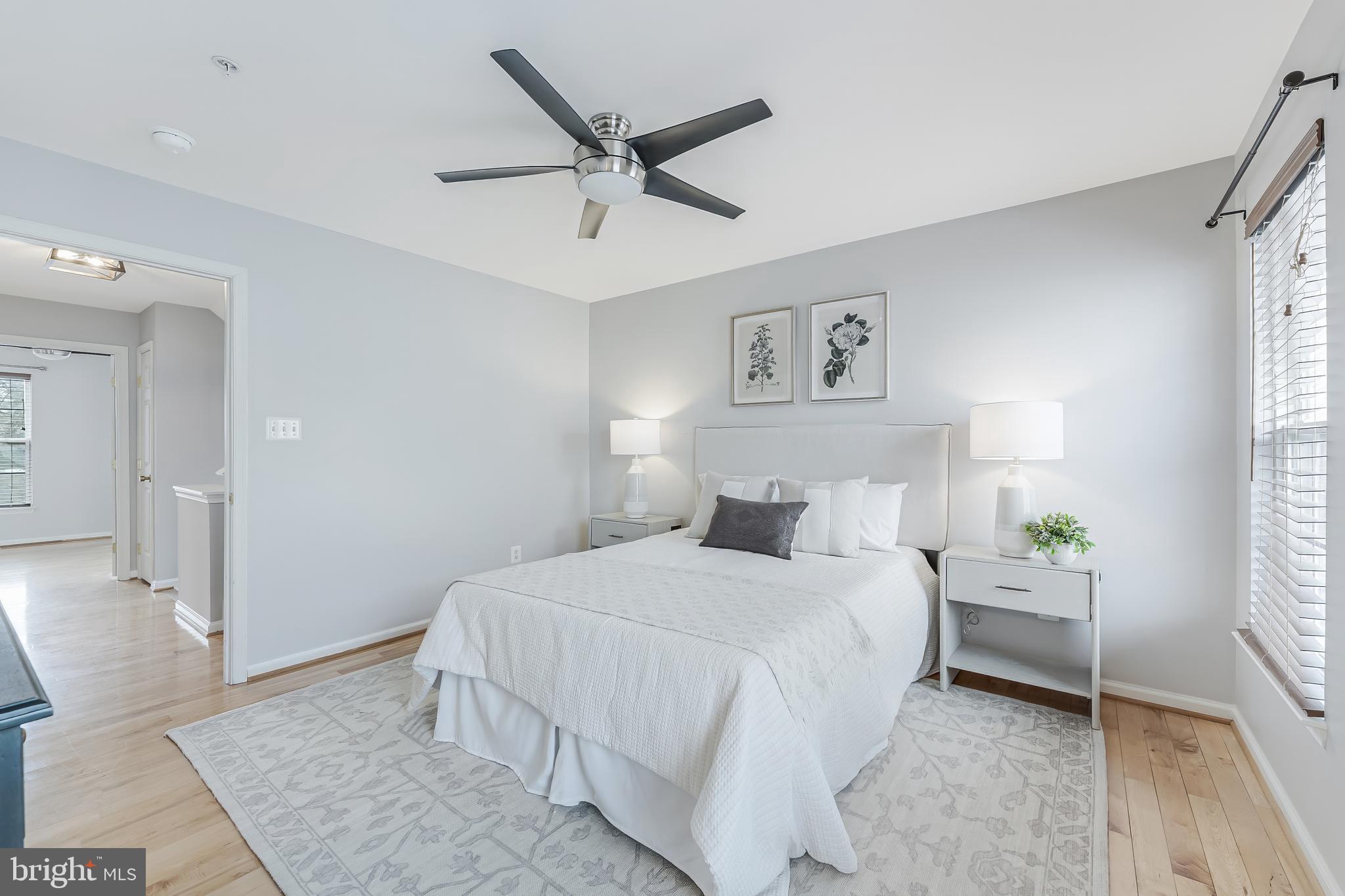 METRO PLACE AT DUNN LORING - Residential