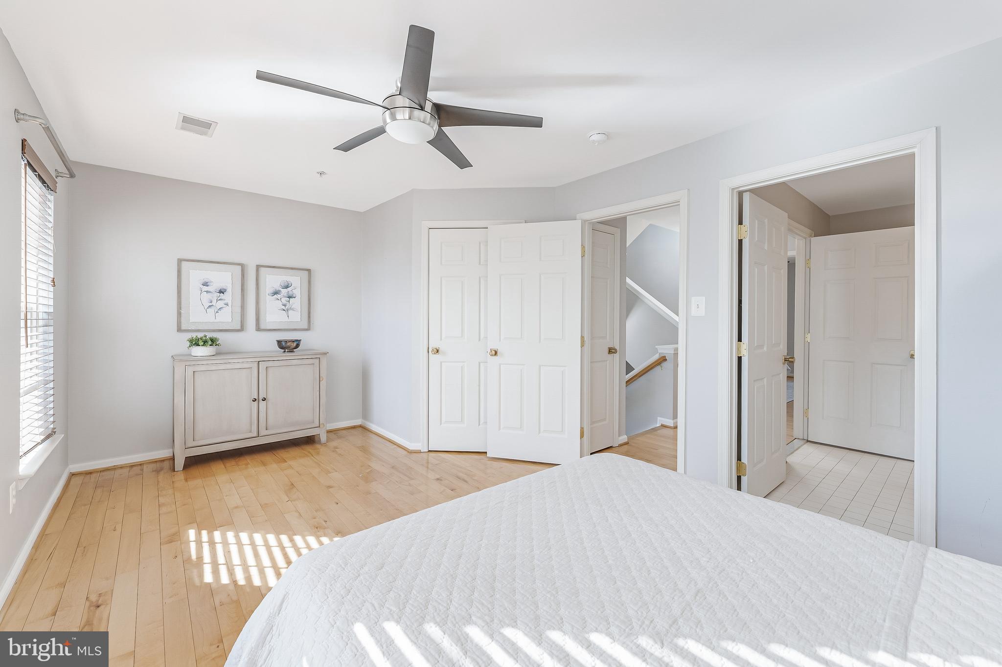 METRO PLACE AT DUNN LORING - Residential