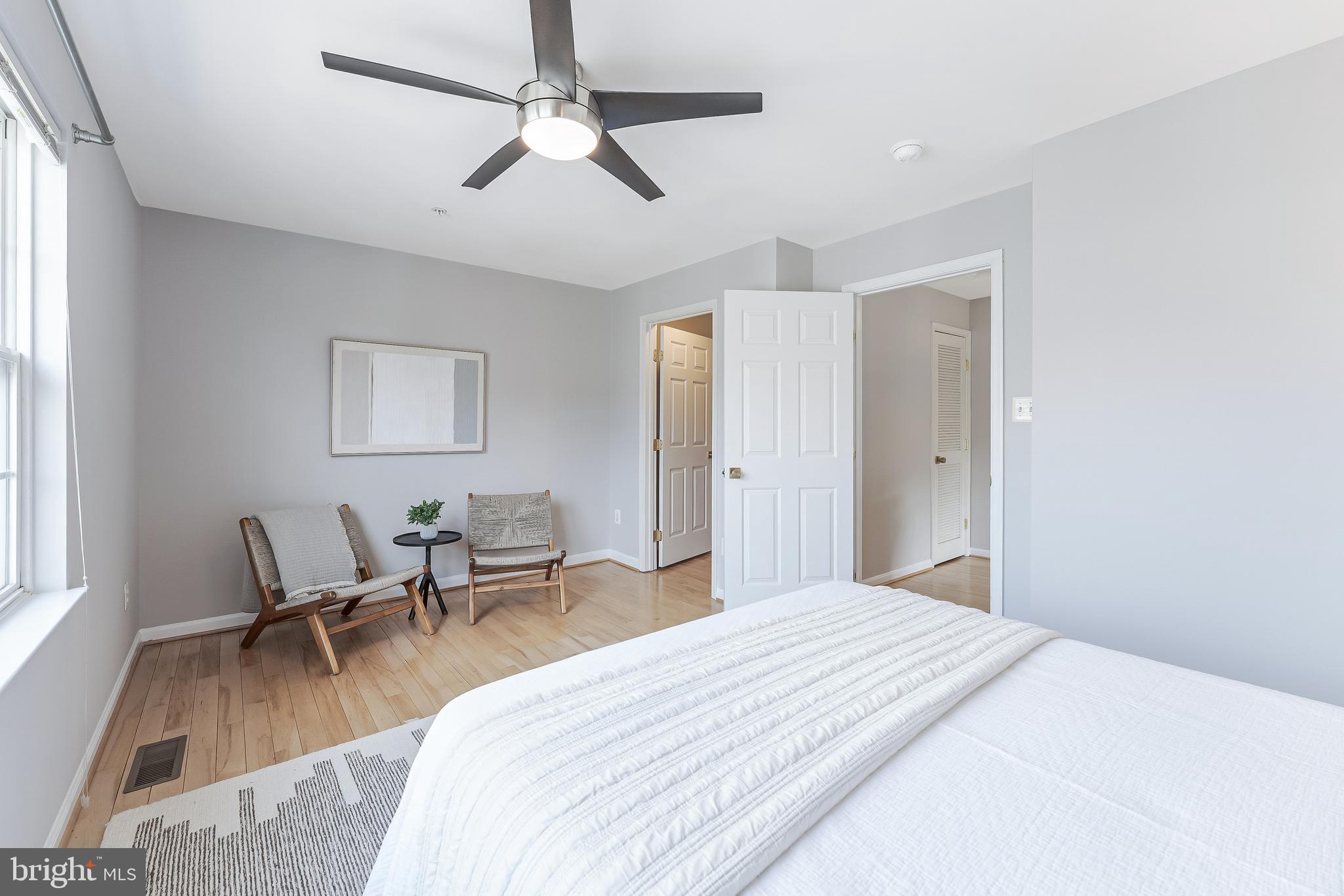 METRO PLACE AT DUNN LORING - Residential