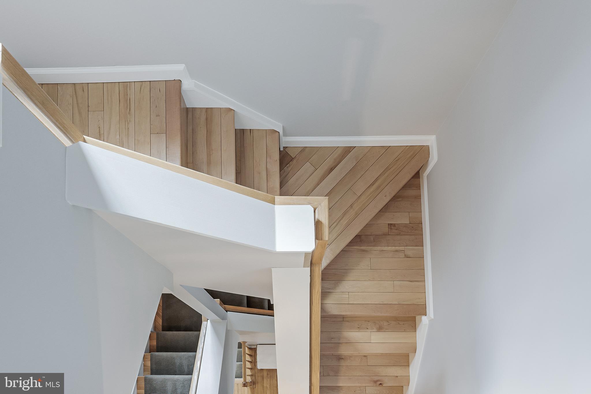 METRO PLACE AT DUNN LORING - Residential