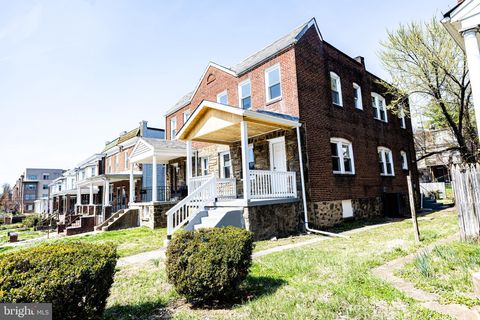 Townhouse For Sale - 4220 Frederick Avenue<br/> Baltimore City County, BALTIMORE, MD 21229