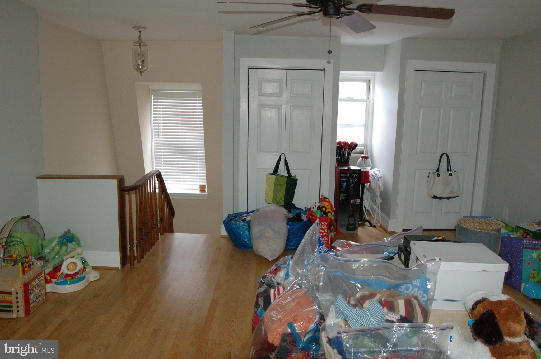 CHESTNUT HILL - Residential