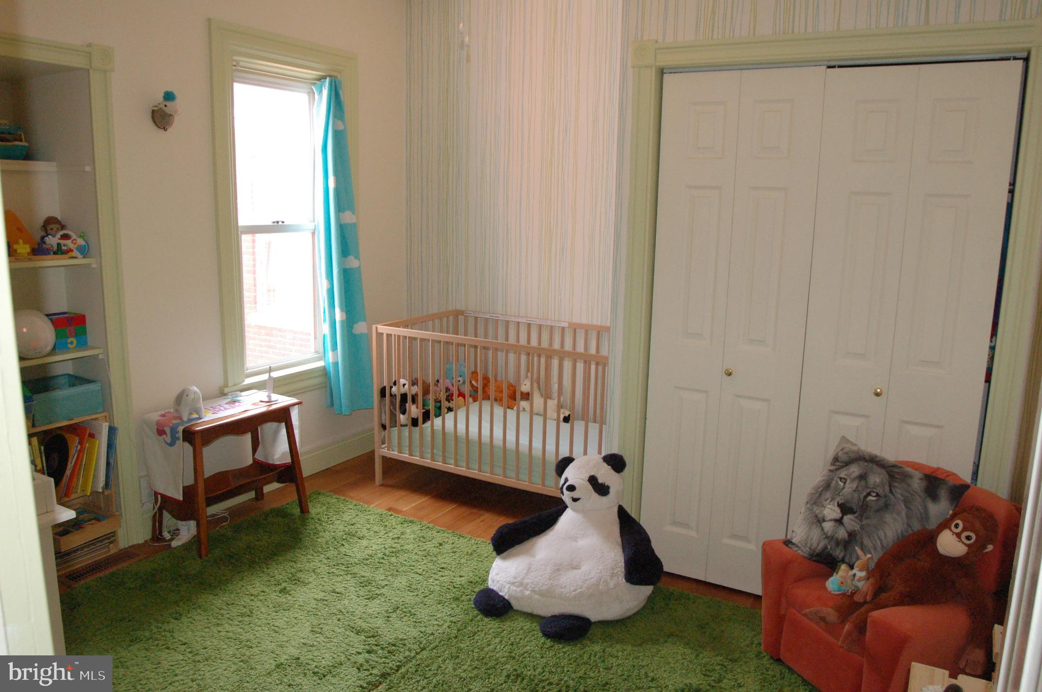 CHESTNUT HILL - Residential