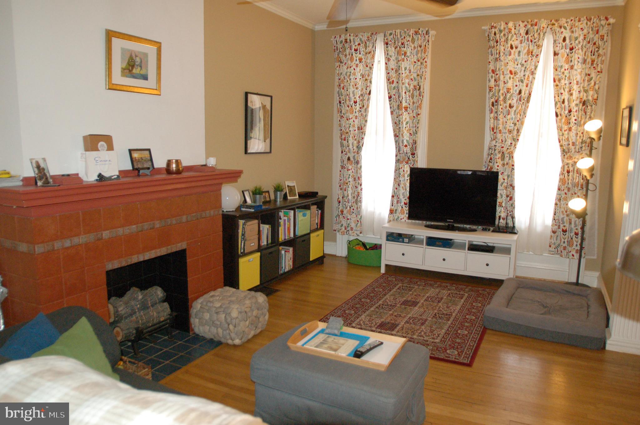 CHESTNUT HILL - Residential