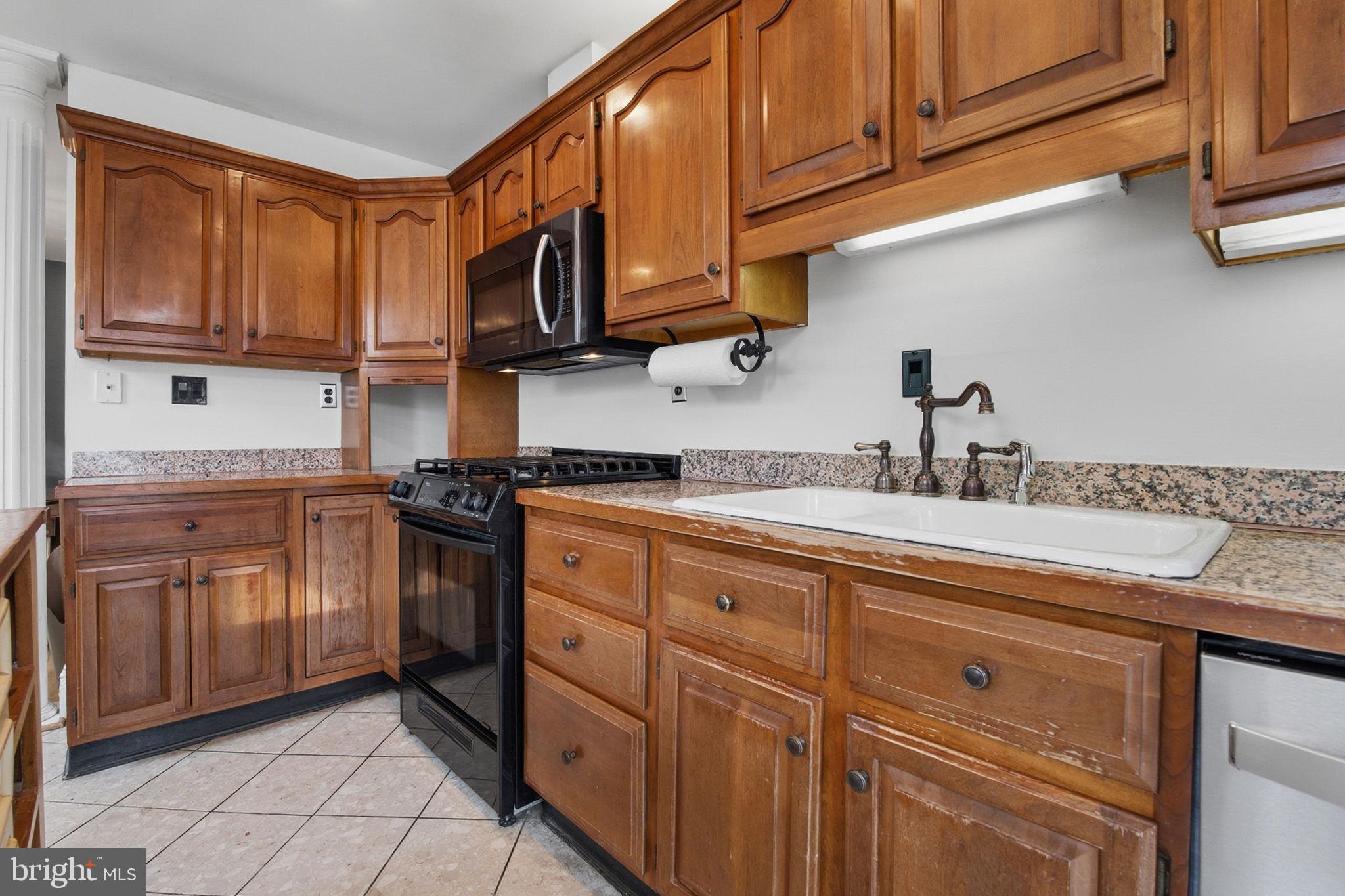 BUTCHERS HILL - Residential