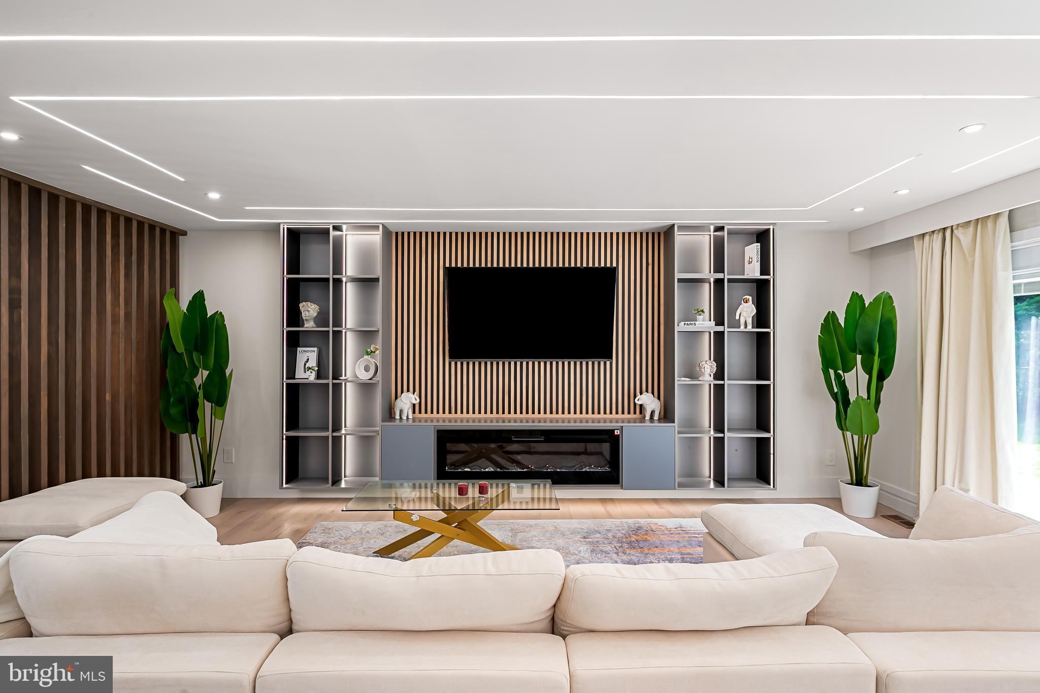 SEMINARY RIDGE - Residential