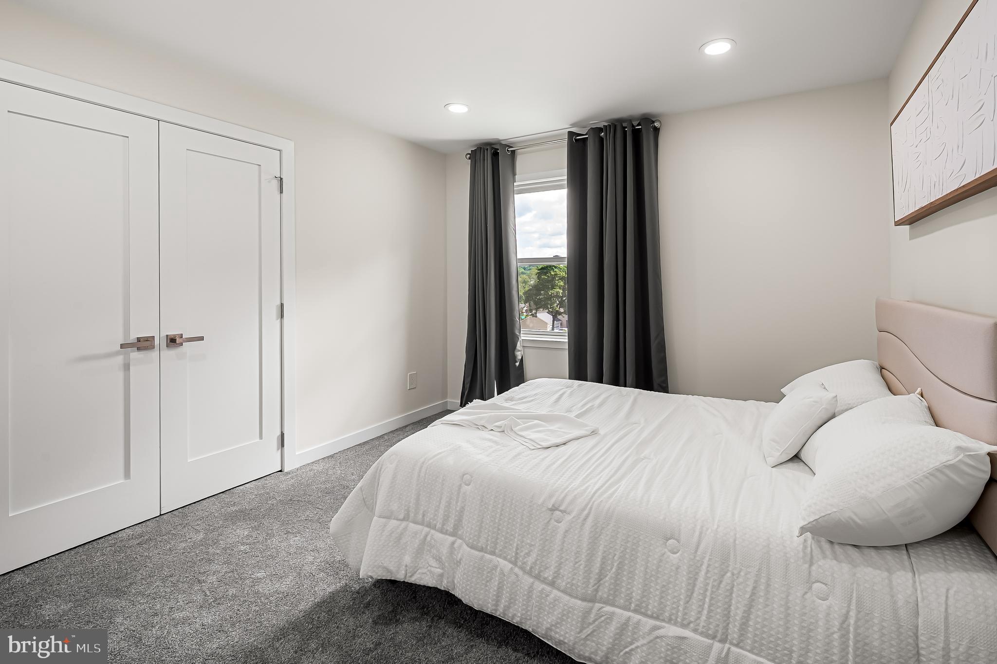 SEMINARY RIDGE - Residential