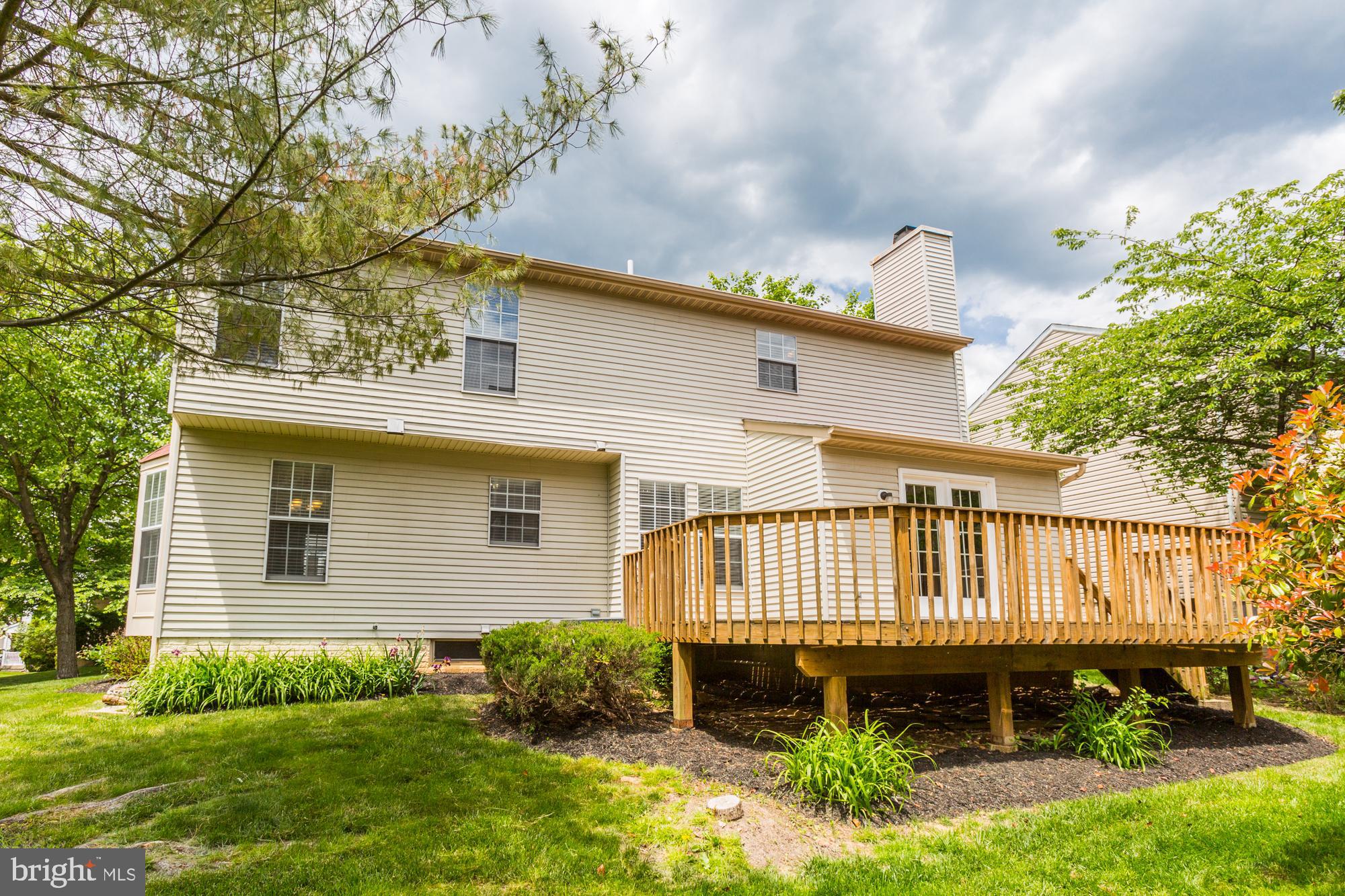 VALLEY STREAM ESTATES - Residential Lease